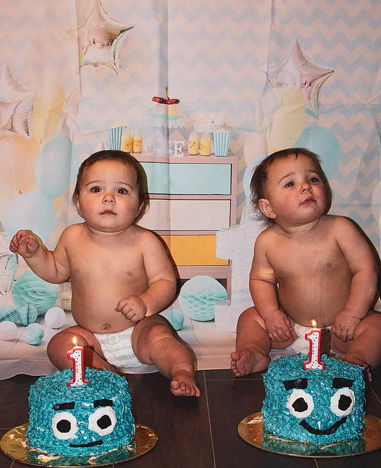 Byron is registered to the contest to win money with this photo: bathing, cake, child, person