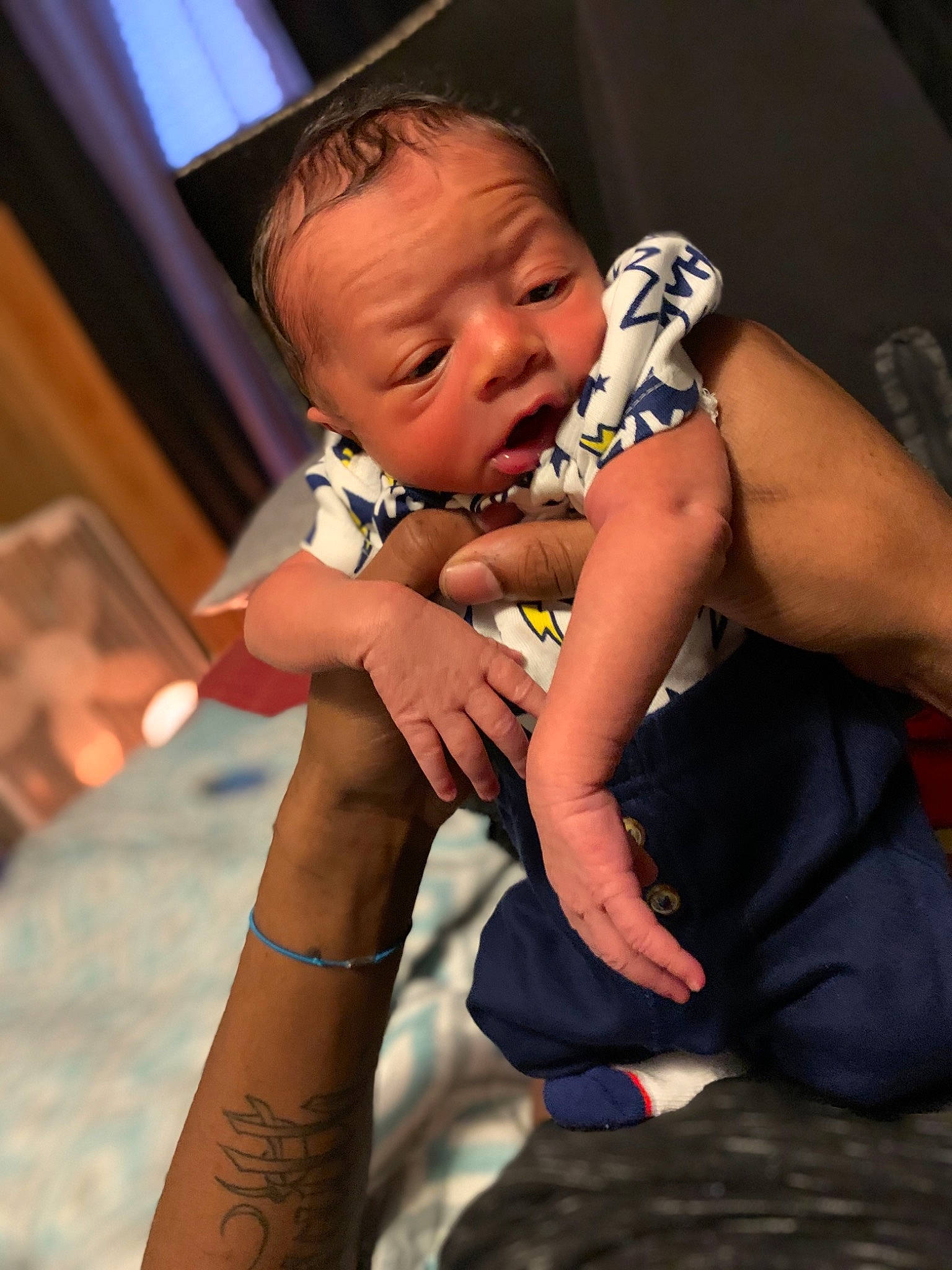 Marcel is registered to the contest to win money with this photo: arm, baby, elbow, eye, eyelash, finger, flash_photography, gesture, hand, happy, iris, joint, muscle, nail, person, skin, thigh, thumb, toddler, trunk