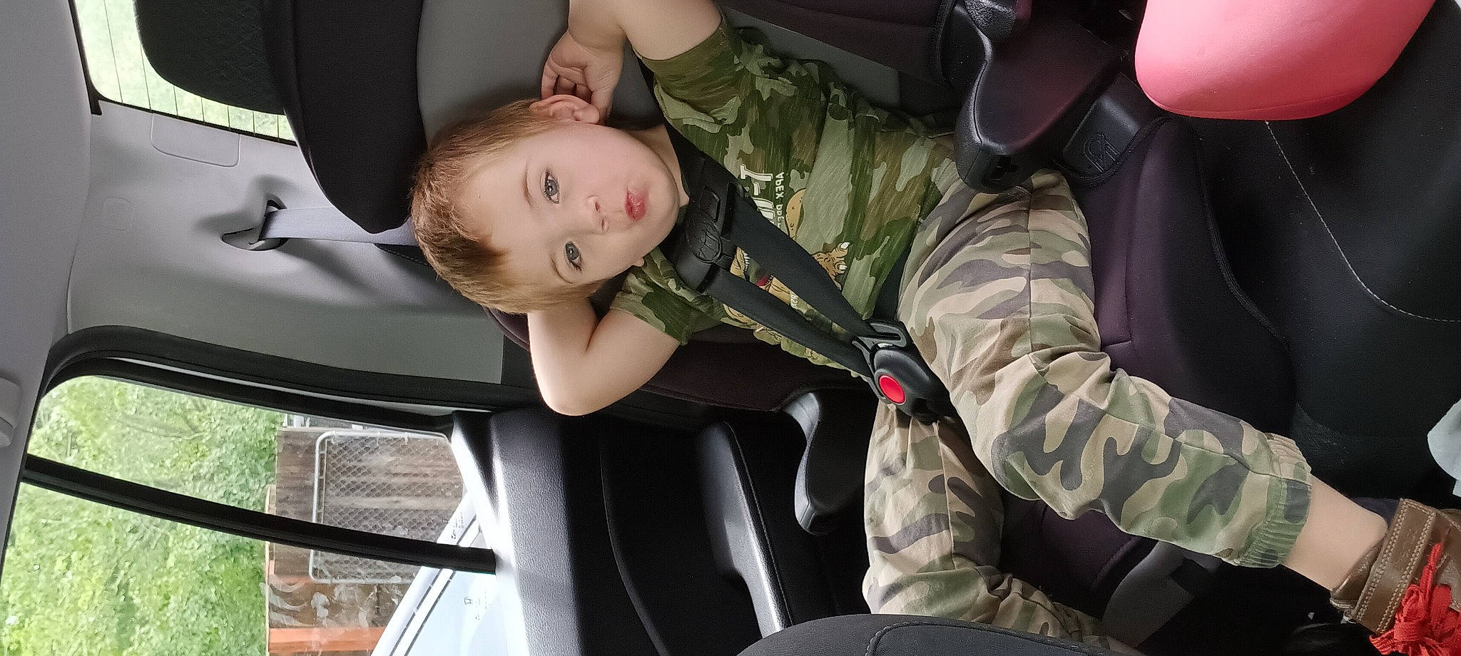 Gabriel is registered to the contest to win money with this photo: auto_part, automotive_exterior, baby, baby_carriage, baby_products, camouflage, car_seat, family_car, fun, gesture, marines, military_camouflage, military_person, military_uniform, motor_vehicle, person, seat_belt, soldier, toddler, vehicle