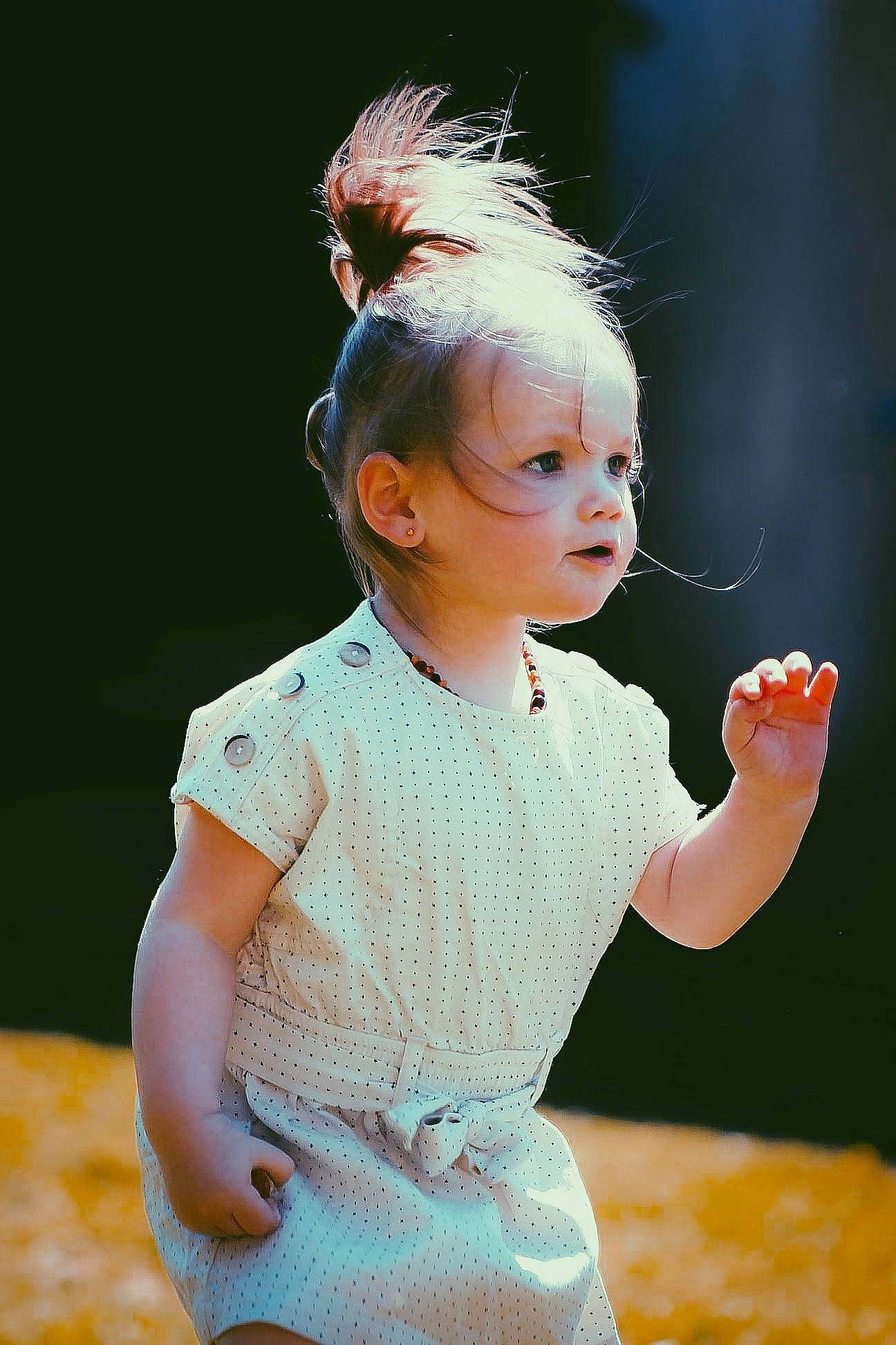 Madilyne a rejoint le concours — aidez-le/la à gagner de superbes lots ! art, baby_toddler_clothing, day_dress, dress, eyelash, fashion_design, finger, flash_photography, formal_wear, gesture, happy, headgear, headpiece, jewellery, lip, neck, one_piece_garment, pattern, person, sleeve