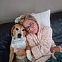 Nesty a rejoint le concours — aidez-le/la à gagner de superbes lots ! woman, dog, couch, indoor, relaxing, snuggling, robe, glasses, pet, companion, affection, casual, comfortable, blanket, home, resting, portrait, friendship, cozy, leisure