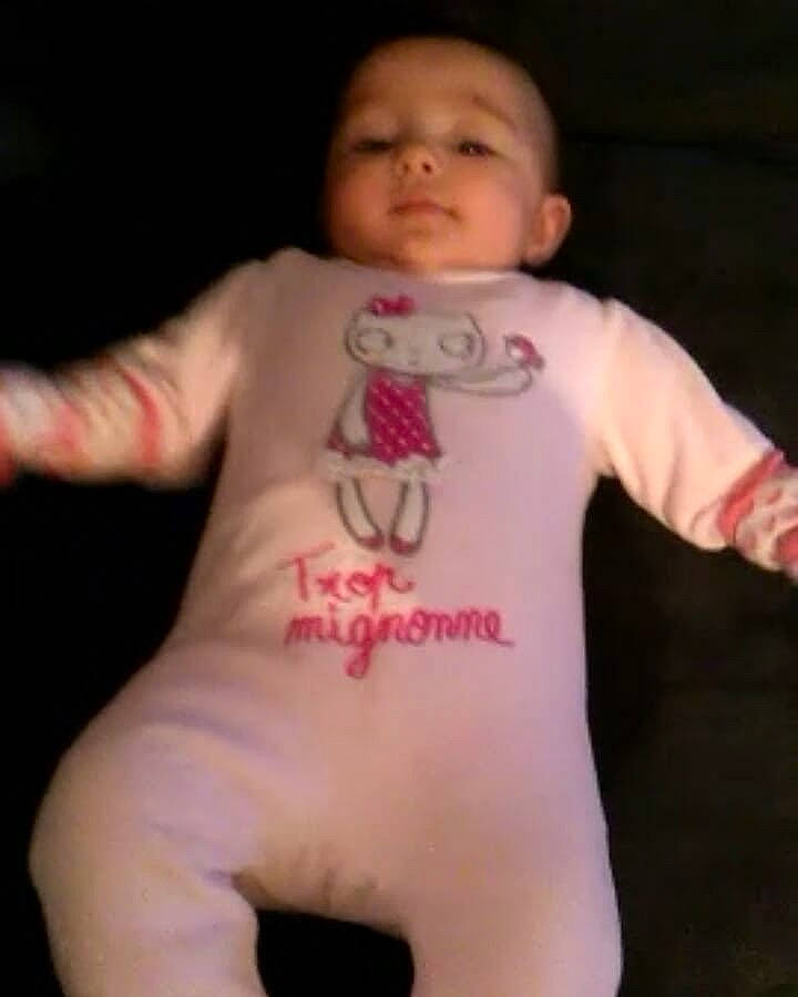 Ayles a rejoint le concours — aidez-le/la à gagner de superbes lots ! arm, baby, baby_products, baby_toddler_clothing, cheek, child, person, pink, product, sleeve, t_shirt, toddler