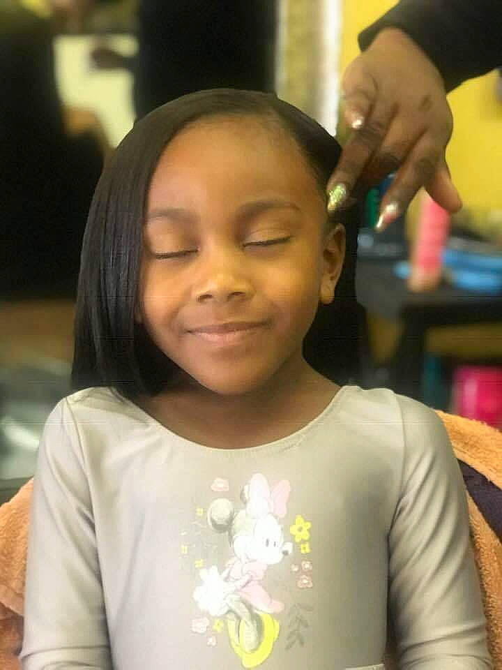 Starr is registered to the contest to win money with this photo: black_hair, child, ear, face, forehead, hair, hairstyle, long_hair, person, smile