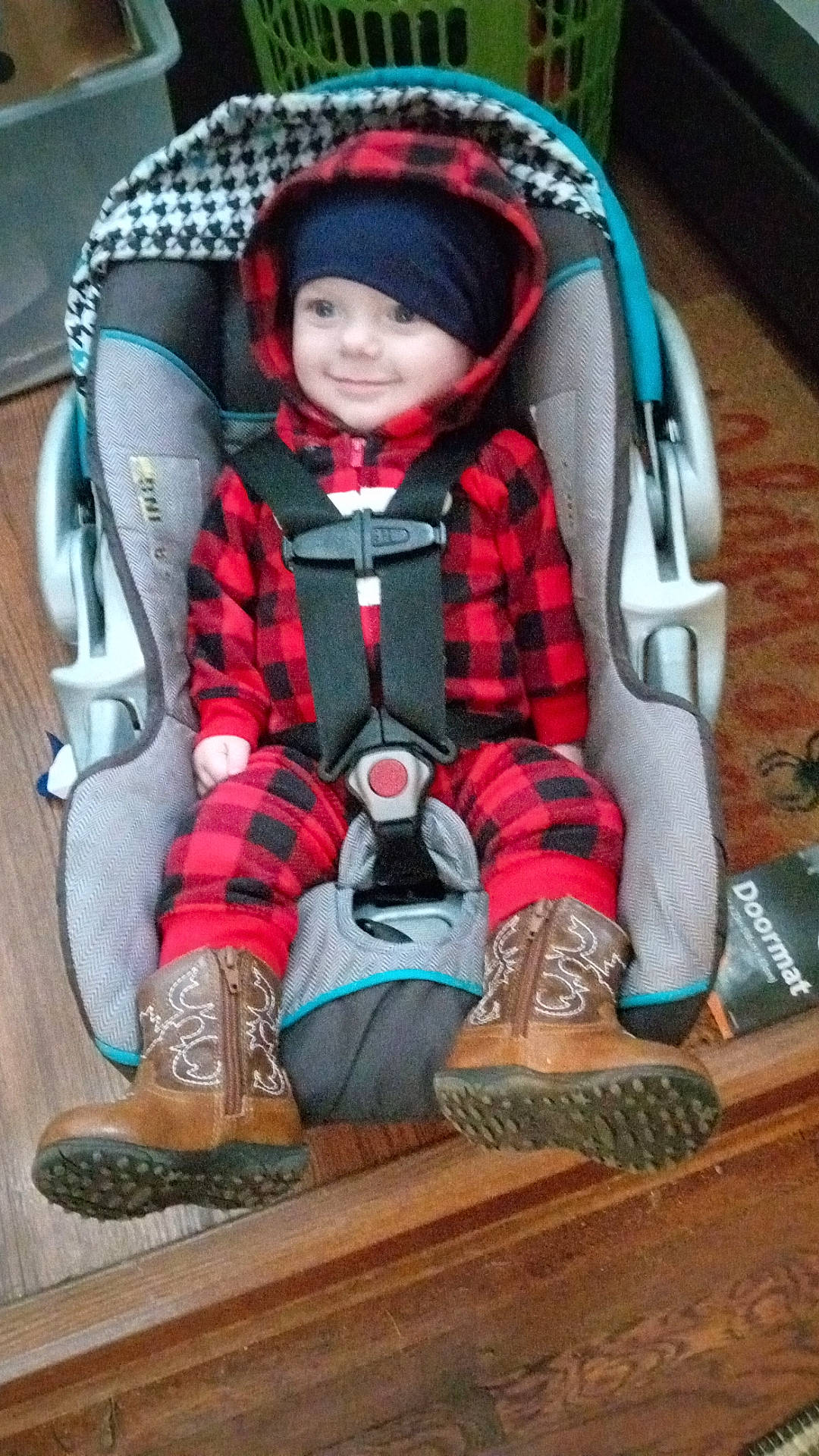 William is registered to the contest to win money with this photo: baby, boot, cap, car, clothing, coat, costume, face, footwear, glove, hat, head, jacket, pants, person, photography, portrait, shoe, transportation, vehicle
