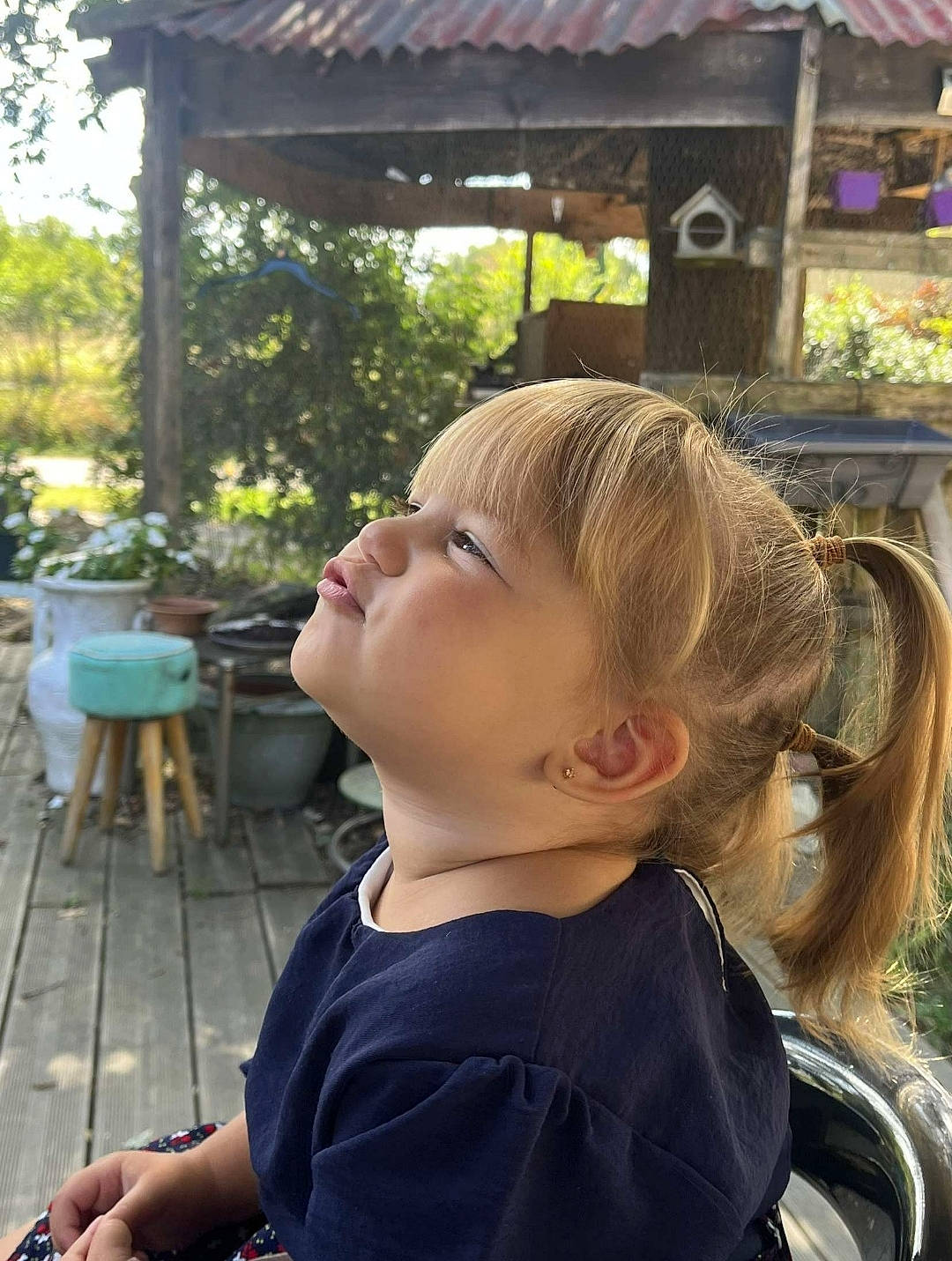 Malia a rejoint le concours — aidez-le/la à gagner de superbes lots ! beauty, child, chin, fun, grass, hairstyle, happy, leaf, leisure, people, person, plant, public_space, recreation, skin, spring, summer, toddler, travel, tree