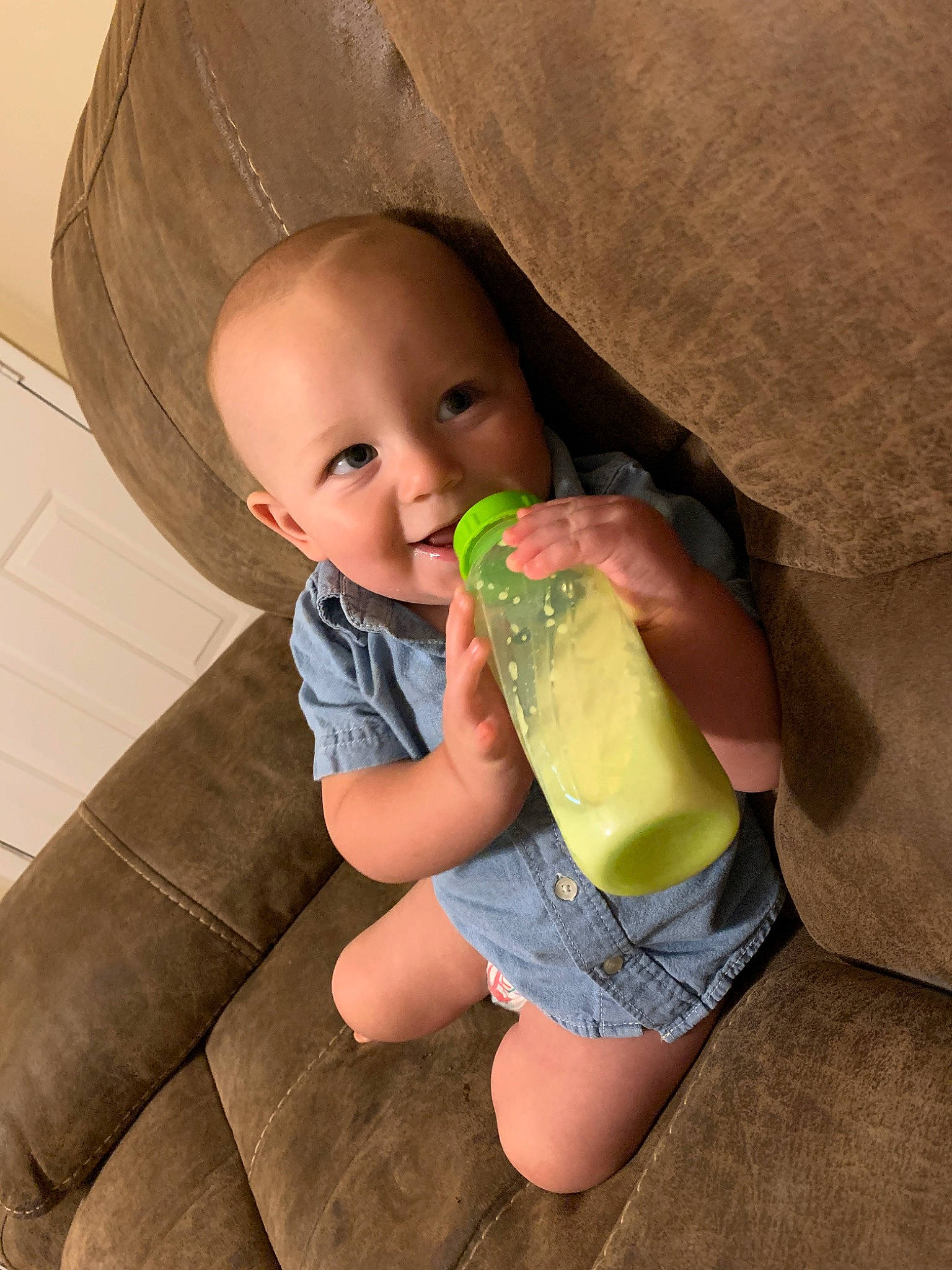 Evander is registered to the contest to win money with this photo: baby, baby_products, child, joint, joy, knee, person, plant, sitting, skin, toddler, vacation