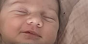 Jade participe au concours pour gagner de l'argent avec cette photo : baby, sleeping, blanket, closeup, face, infant, peaceful, soft, cozy, child, portrait, newborn, resting, cute, indoor, comfort, skin, head, expression, tender