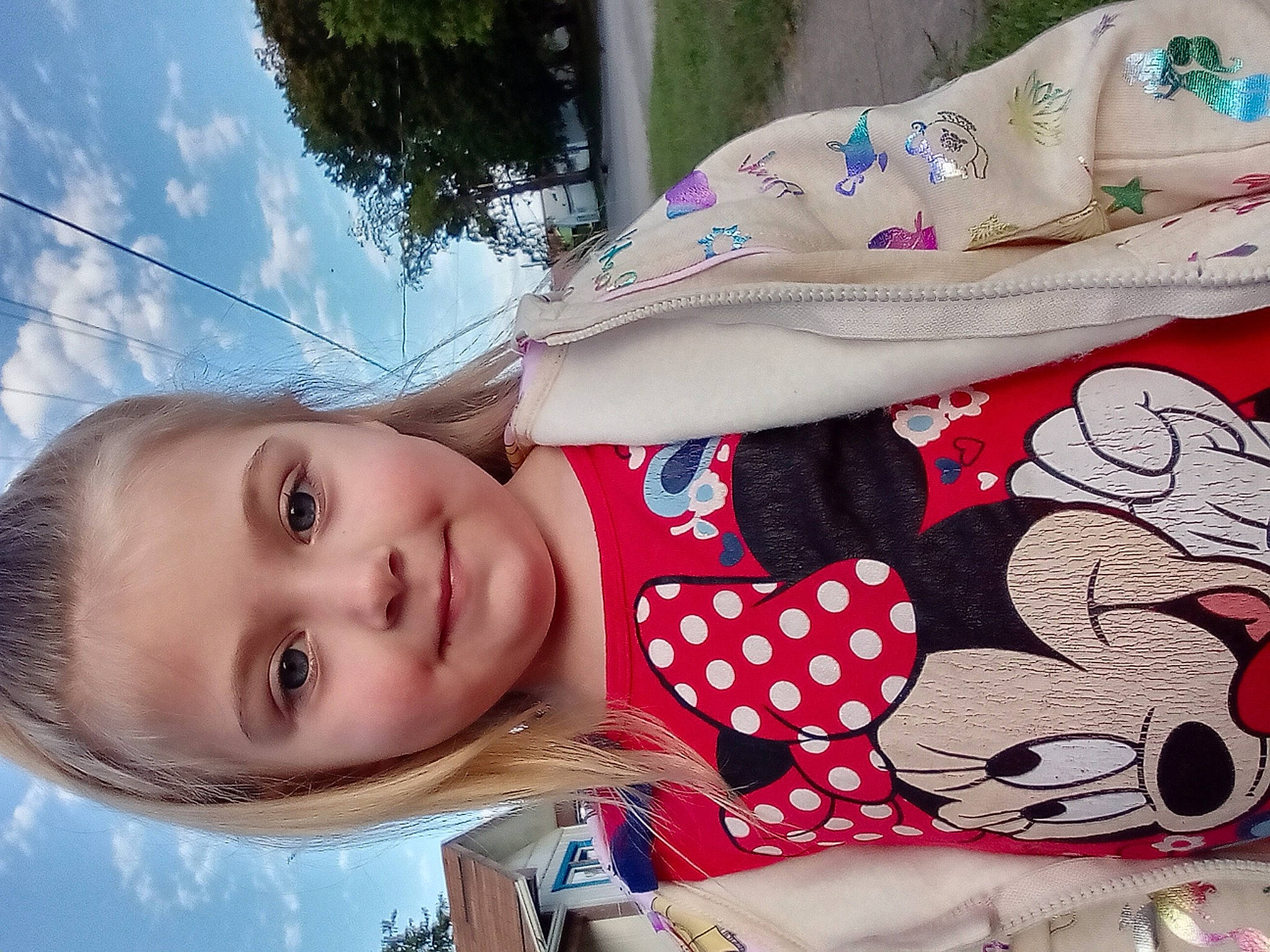 Valkyrie is registered to the contest to win money with this photo: beauty, child, cloud, dress, glasses, grass, happy, joy, leisure, lip, pattern, people, person, pink, plant, skin, sky, smile, toddler, tree