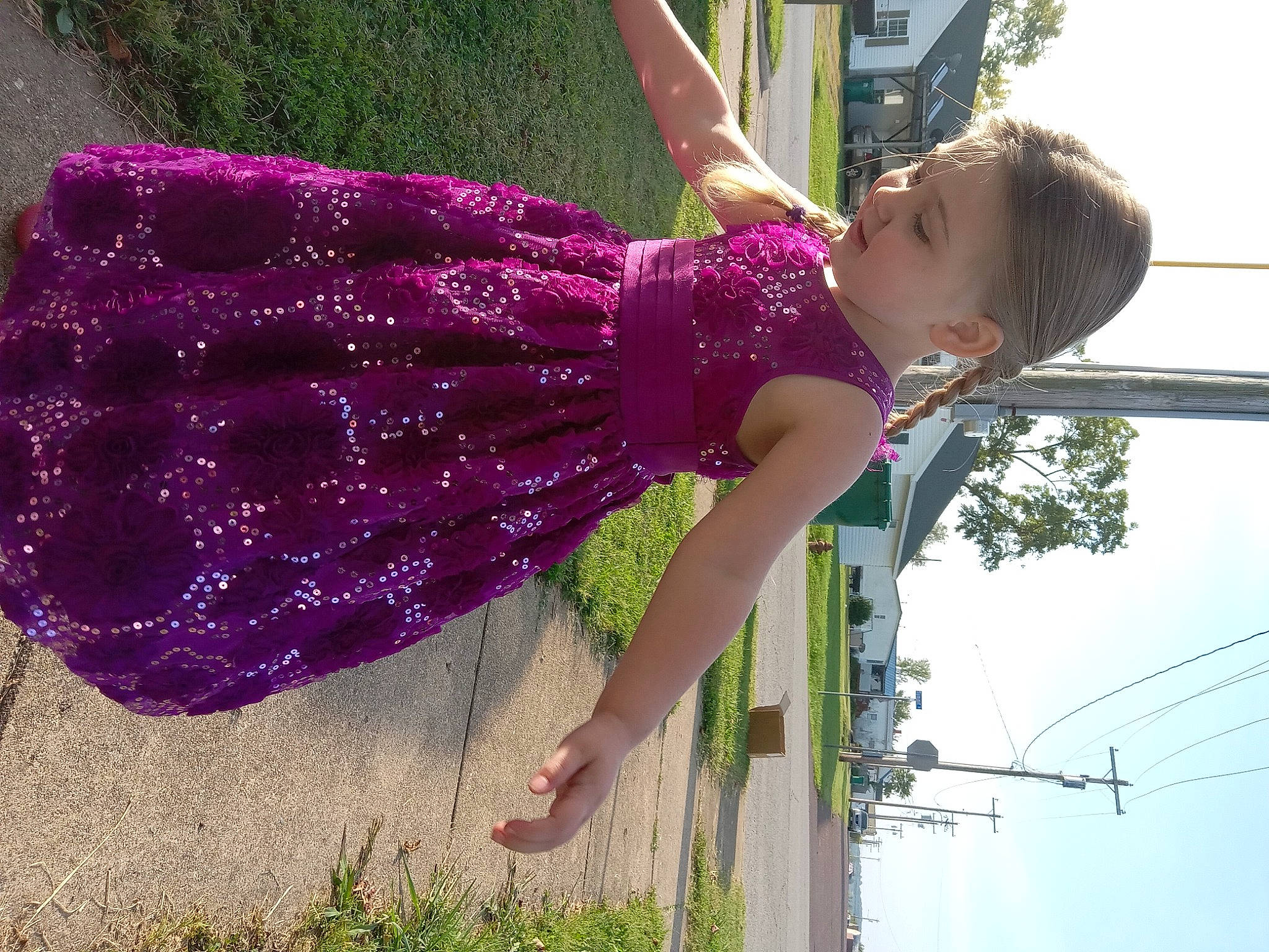 Valkyrie is registered to the contest to win money with this photo: arm, clothing, cloud, fun, grass, green, happy, leisure, magenta, people_in_nature, person, photograph, pink, plant, sky, thigh, tints_and_shades, tree, trunk, waist