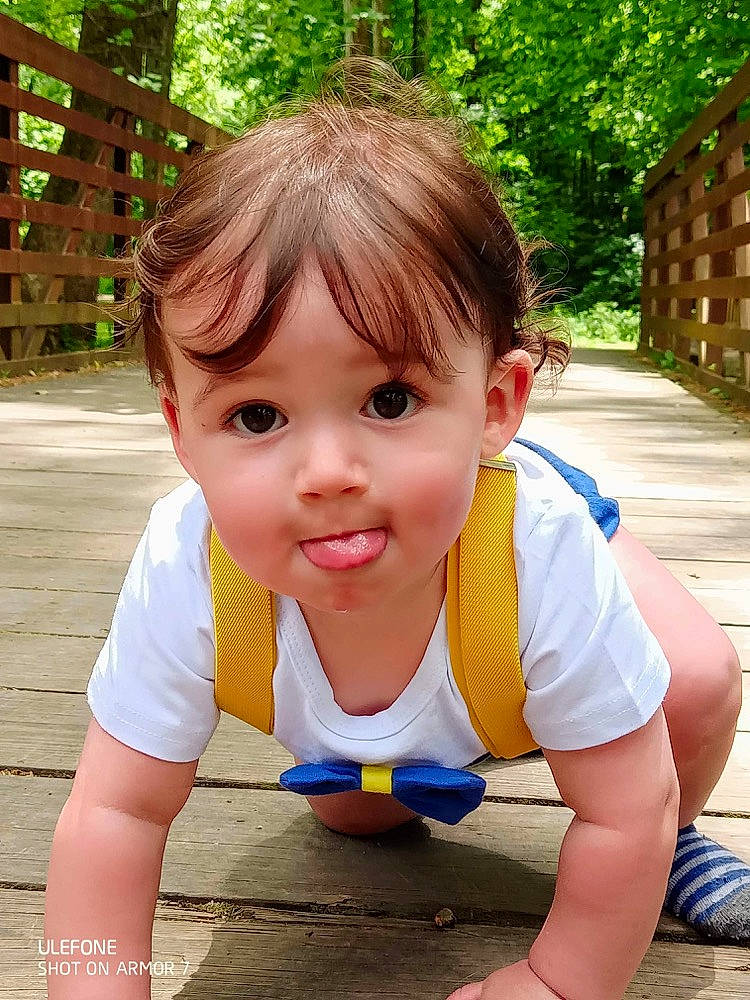 Amarion is registered to the contest to win money with this photo: child, child_model, leisure, person, play, summer, toddler, vacation