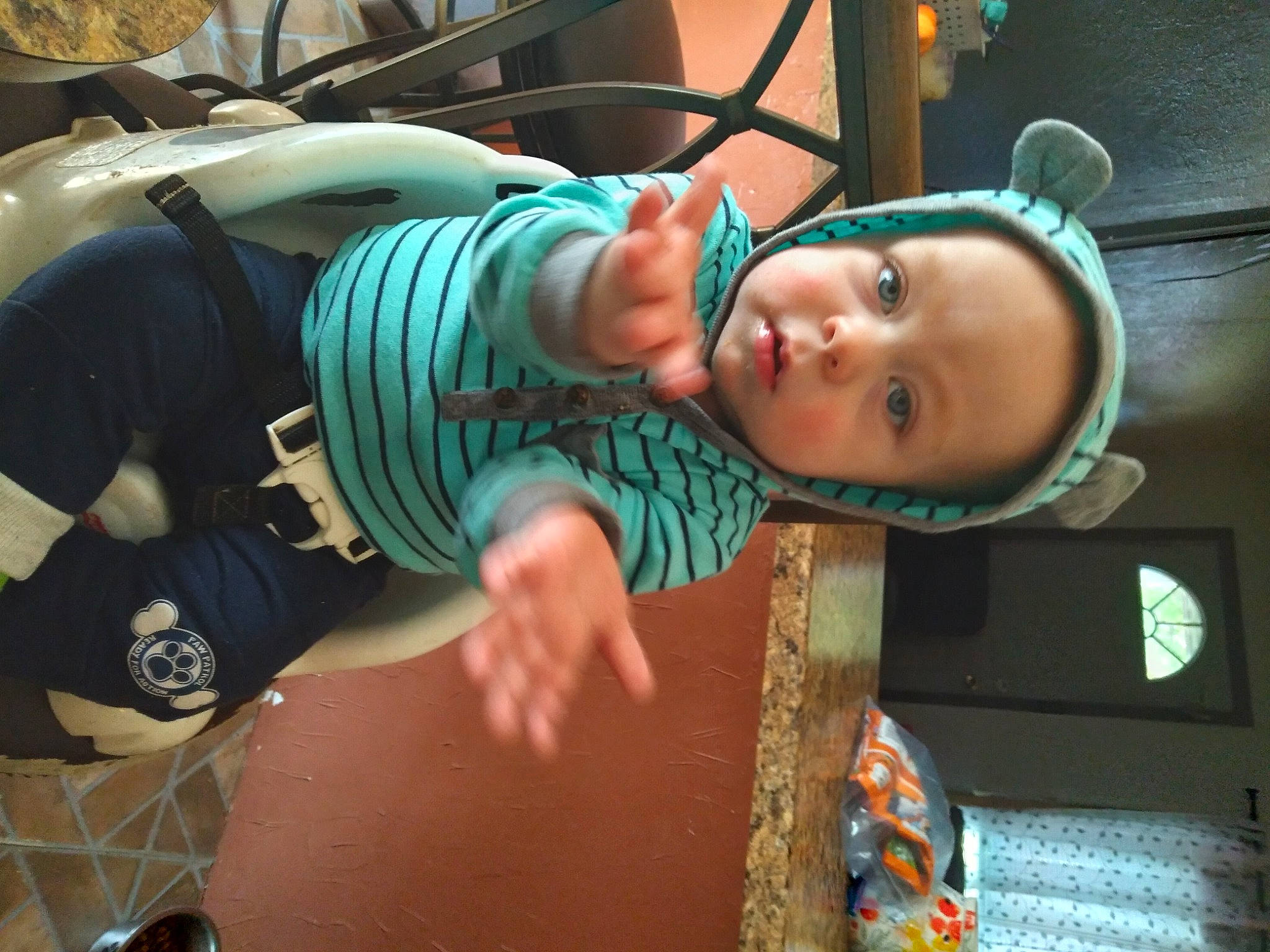 Kayden is registered to the contest to win money with this photo: person