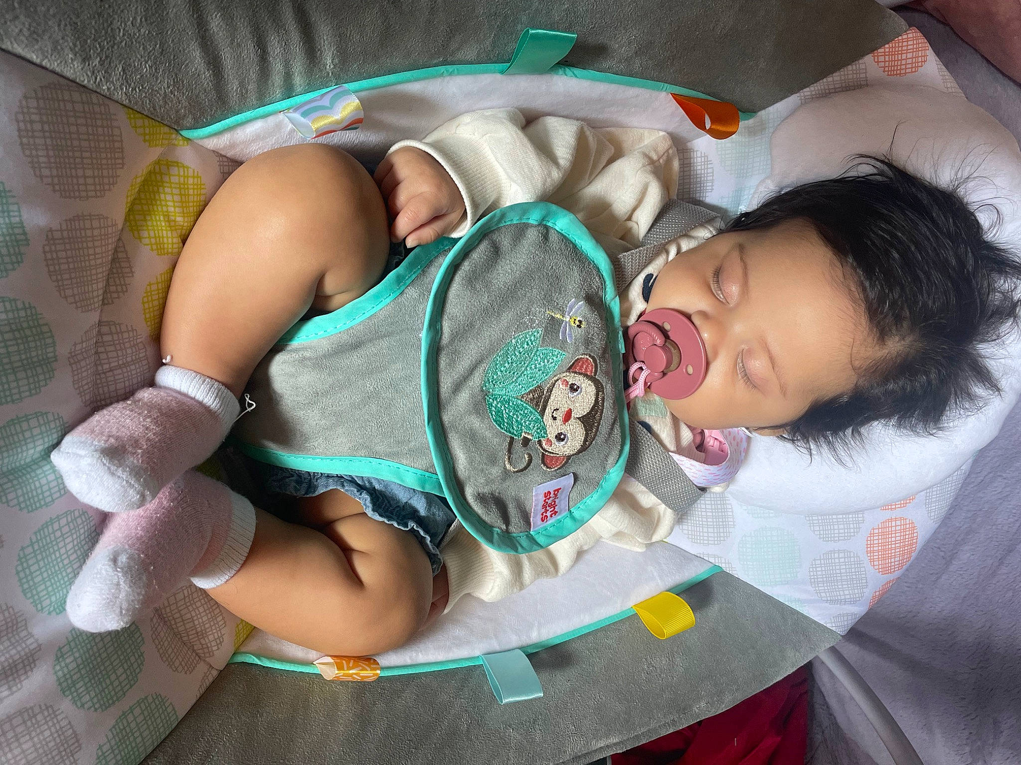 Alexis is registered to the contest to win money with this photo: abdomen, baby, baby_products, chest, child, comfort, eyelash, eyewear, fashion_accessory, human_leg, mouth, nail, pattern, person, personal_protective_equipment, room, skin, thigh, toddler, trunk