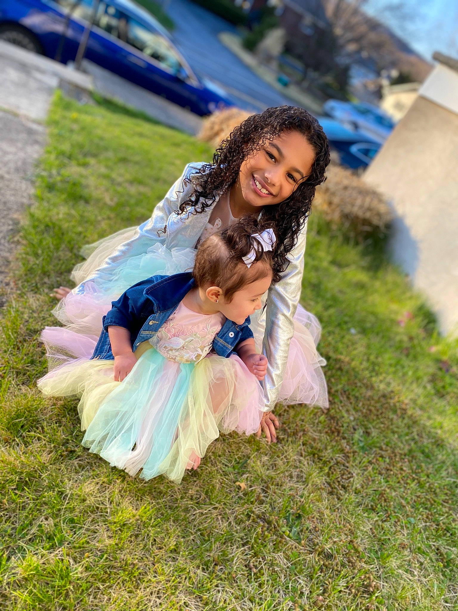 Adrionna is registered to the contest to win money with this photo: beauty, blue, child, child_model, costume, dress, fun, grass, happy, joy, person, photography, plant, smile