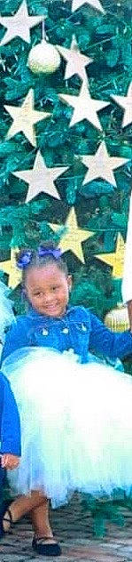 Kamiya is registered to the contest to win money with this photo: baby, child, joy, person, play, smile, toddler