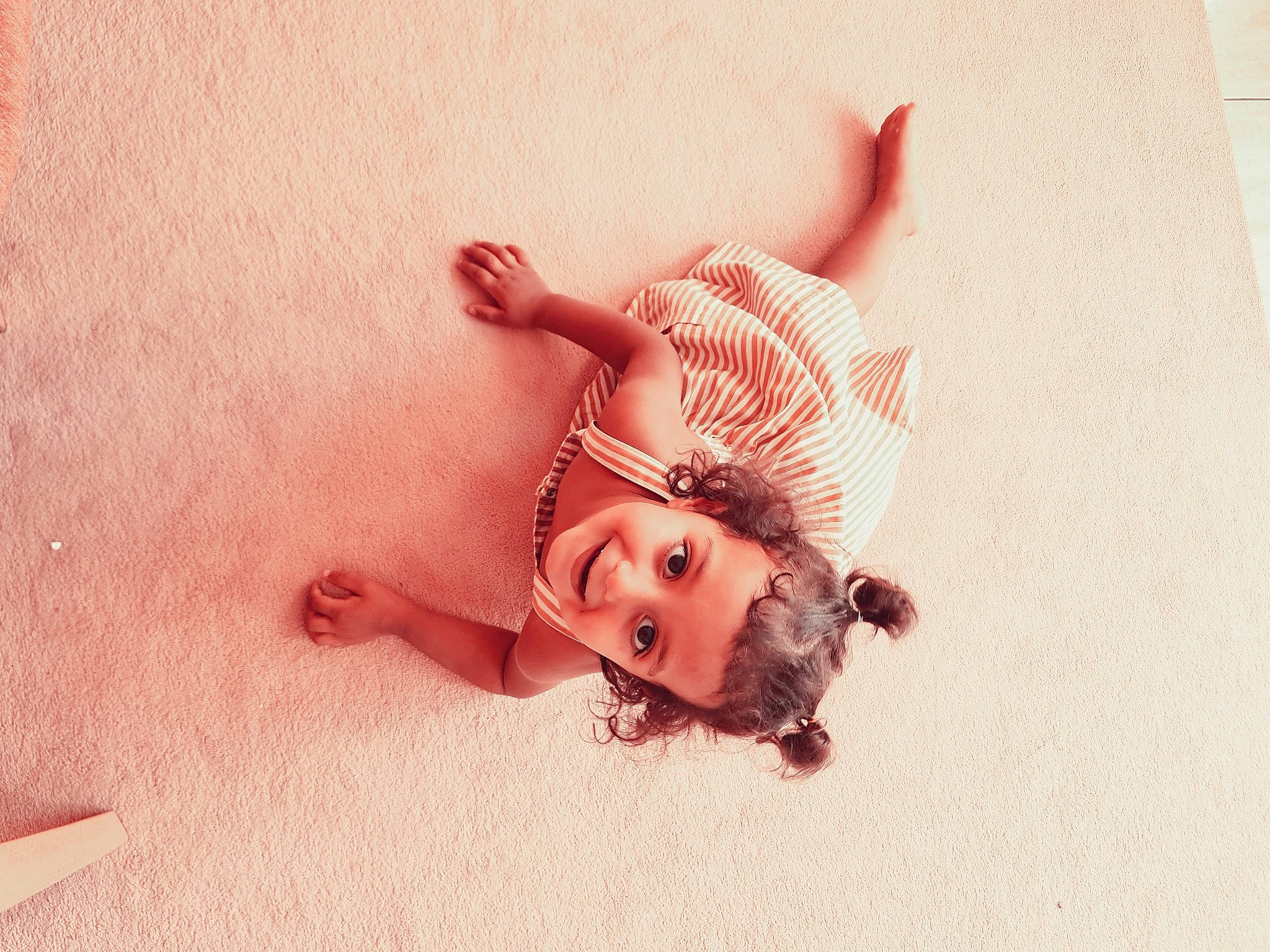 Eslem participe au concours pour gagner de l'argent avec cette photo : art, body_jewelry, chest, doll, eyelash, fashion_accessory, fawn, flesh, gesture, hair_accessory, happy, headpiece, jaw, jewellery, joy, metal, peach, person, toy, visual_arts