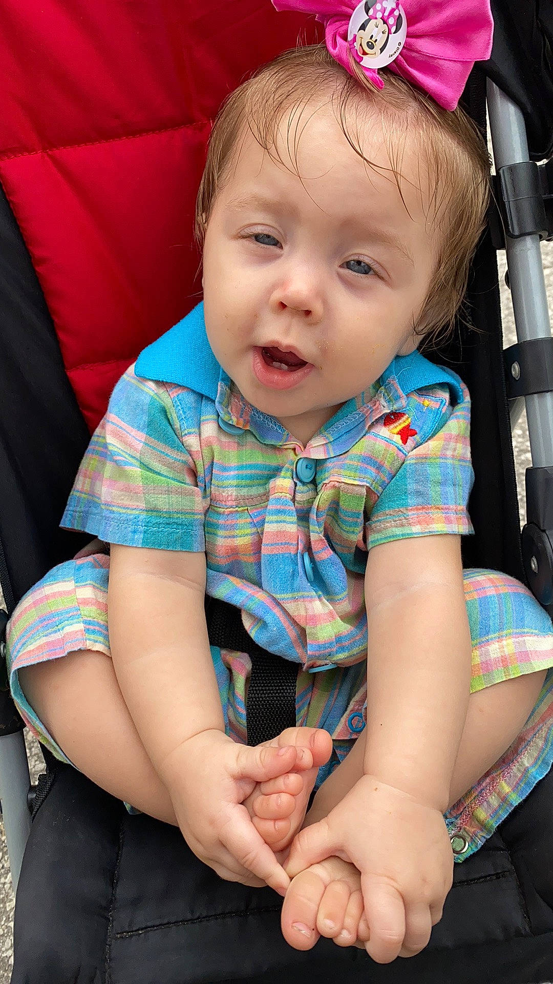 Estella is registered to the contest to win money with this photo: baby_toddler_clothing, blue, cheek, chin, eye, face, facial_expression, hairstyle, hand, head, human, human_body, iris, lip, mammal, mouth, organ, person, product, skin