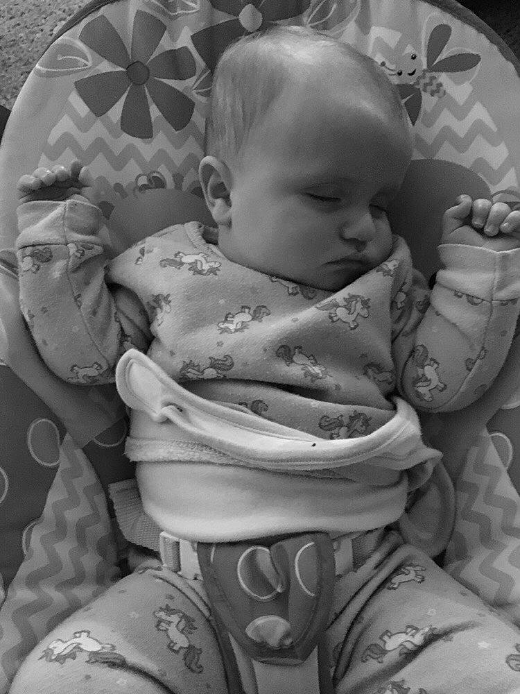 Mia is registered to the contest to win money with this photo: baby, birth, black_and_white, child, monochrome, person, photograph, photography, sleep, smile, style, toddler