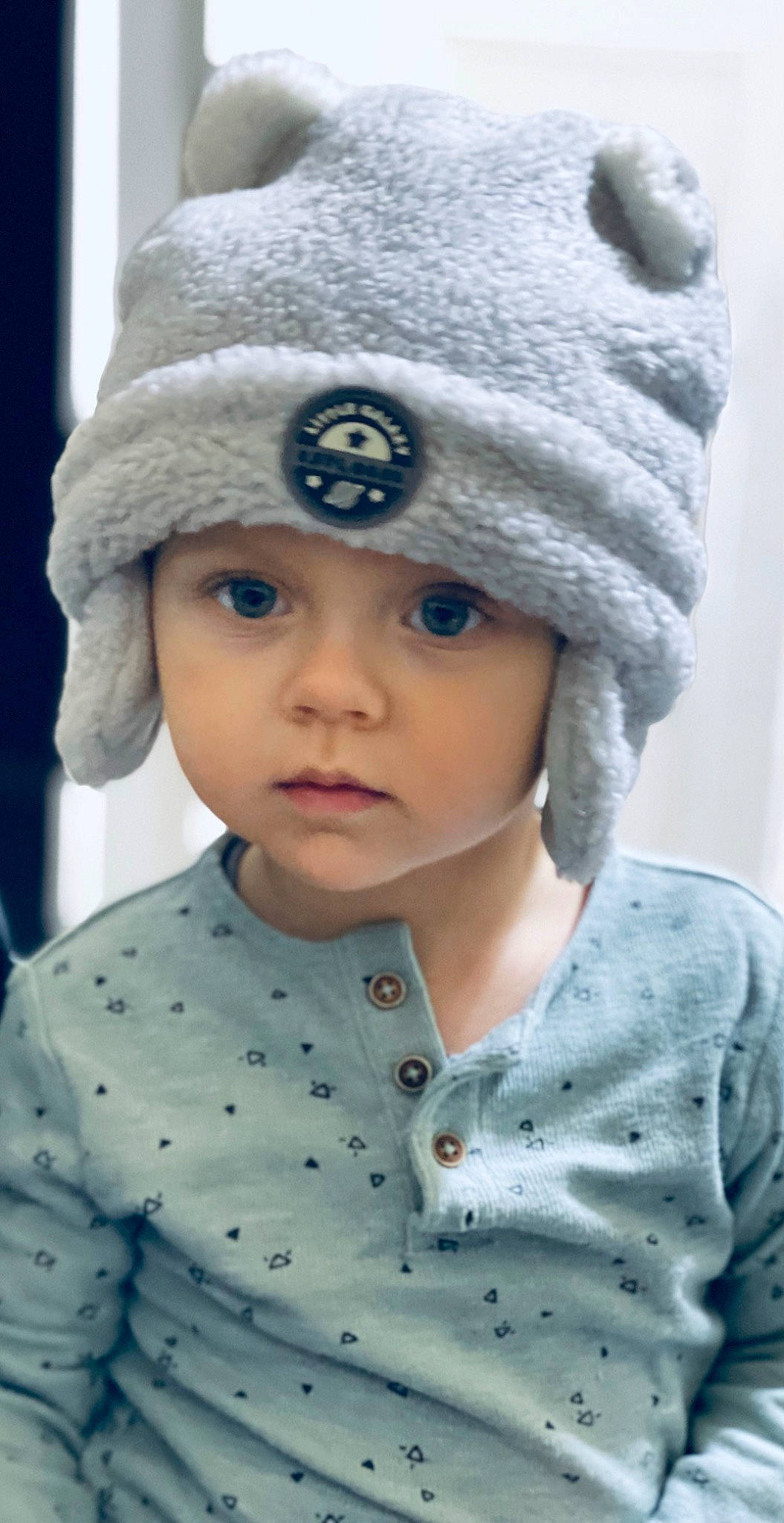 Kenzo participe au concours pour gagner de l'argent avec cette photo : baby, baby_toddler_clothing, cap, cheek, child, collar, cool, eye, face, happy, headgear, headwear, knit_cap, organ, outerwear, pattern, person, skin, sleeve, toddler