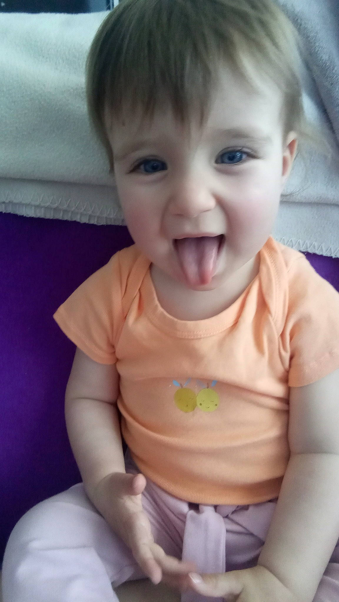 Thea a rejoint le concours — aidez-le/la à gagner de superbes lots ! baby, baby_toddler_clothing, cheek, chin, eye, eyebrow, eyelash, face, happy, head, human_body, iris, lip, mouth, neck, nose, person, pink, skin, sleeve