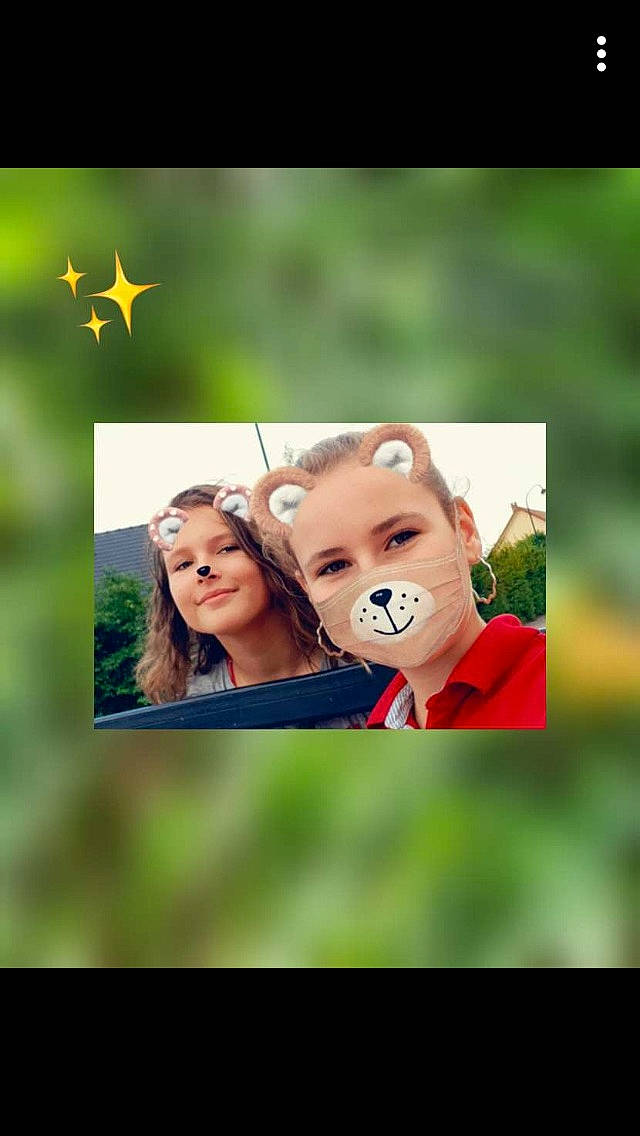 Lola participe au concours pour gagner de l'argent avec cette photo : adaptation, art, child, collage, facial_expression, fun, grass, happy, joy, people_in_nature, person, photograph, photographic_paper, photography, photomontage, portrait, portrait_photography, smile, stock_photography