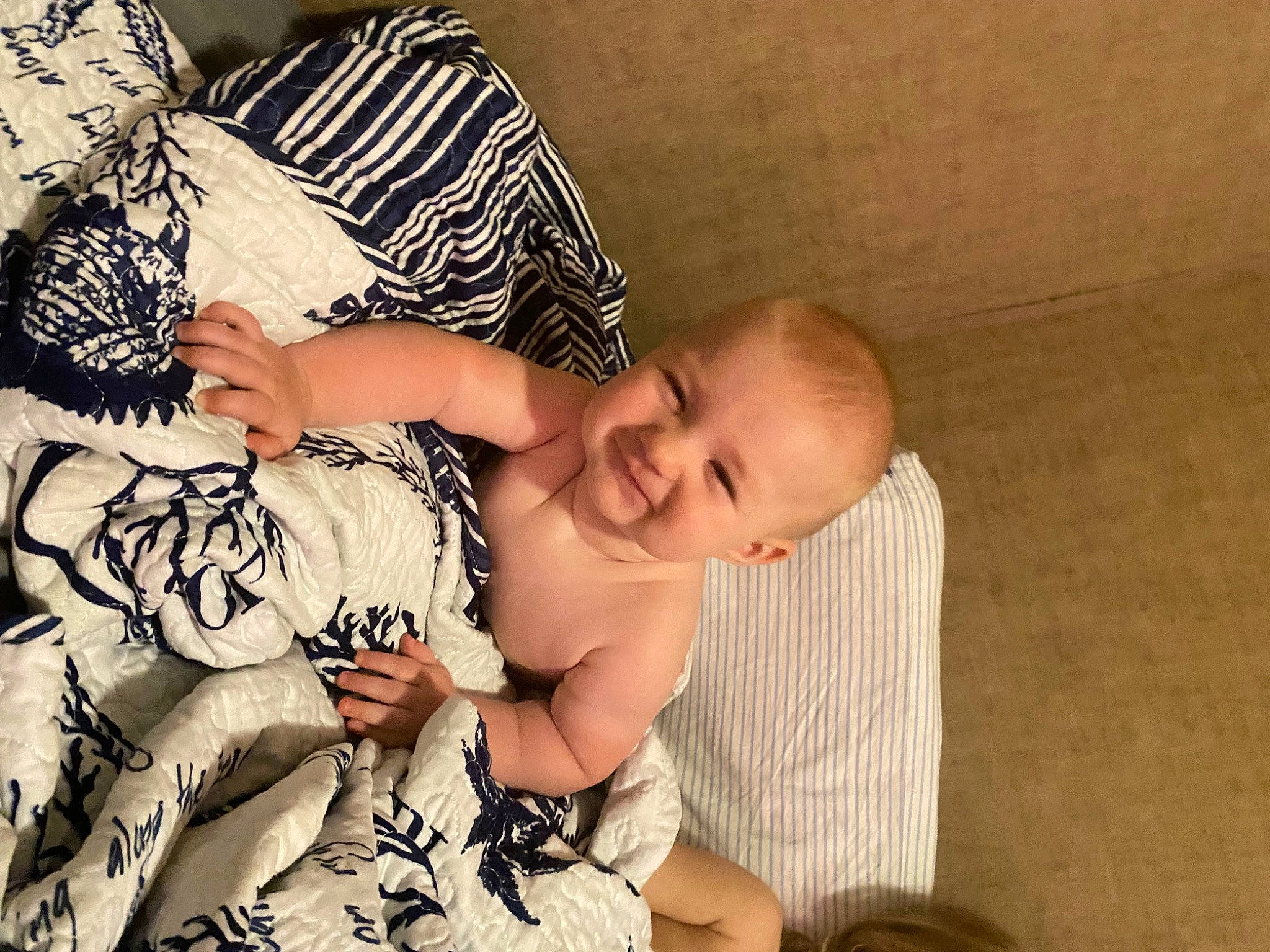 Andromeda is registered to the contest to win money with this photo: abdomen, arm, baby, baby_products, baby_toddler_clothing, child, comfort, elbow, finger, hairstyle, happy, head, joy, monochrome_photography, nail, pattern, person, portrait_photography, room, sitting