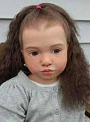 Korona is registered to the contest to win money with this photo: baby, blond, brown_hair, cheek, child, chin, eye, eyebrow, face, forehead, hair, hairstyle, head, human, iris, lip, long_hair, nose, person, skin