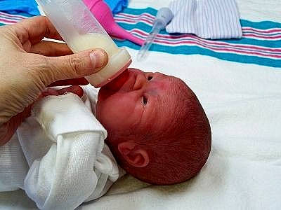 Joachim is registered to the contest to win money with this photo: baby, birth, child, childbirth, ear, finger, hand, person, skin, toddler