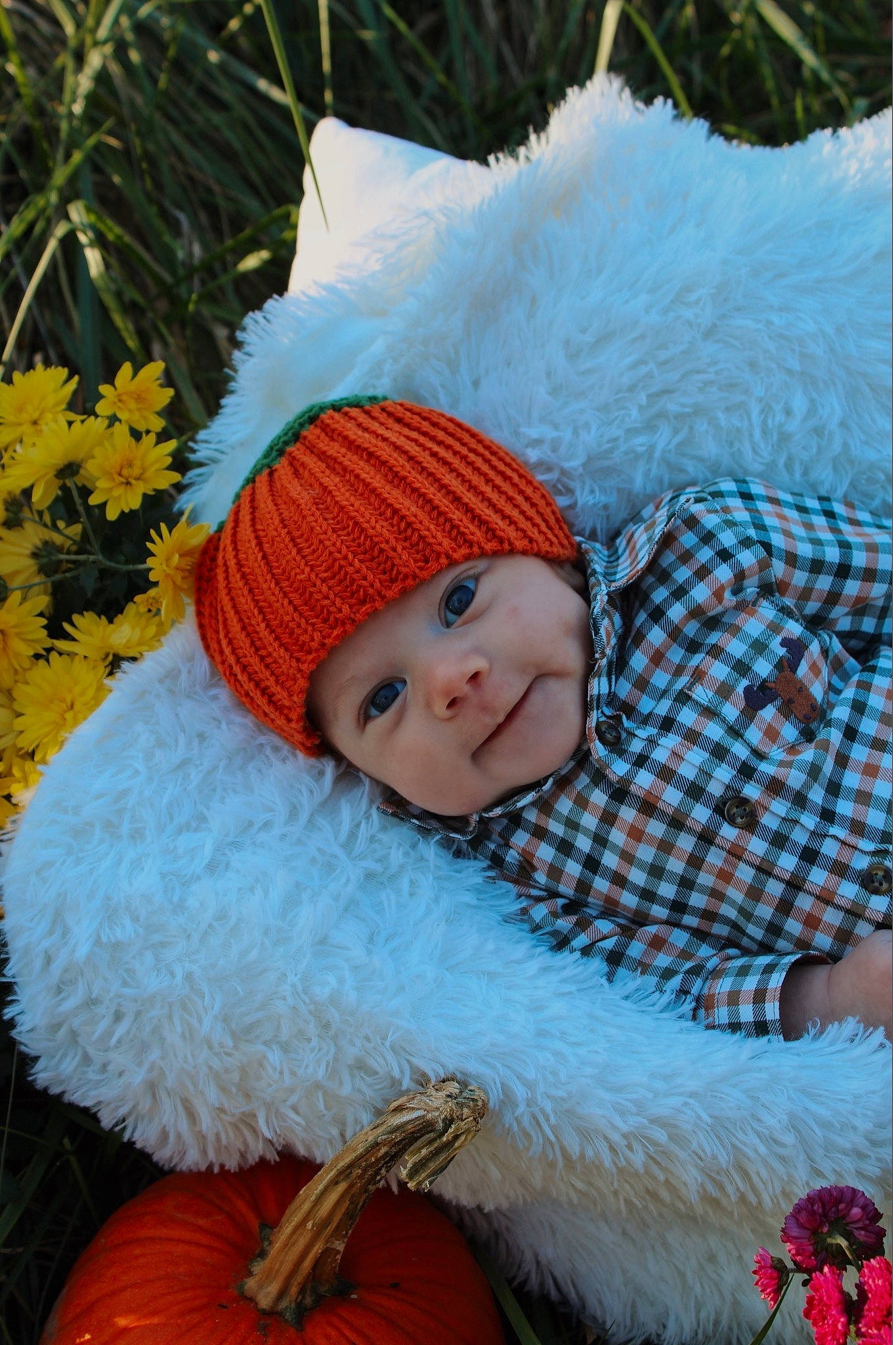 Kj is registered to the contest to win money with this photo: beanie, bonnet, cap, child, crochet, doll, fur, hat, headgear, headwear, knit_cap, knitting, person, toddler, winter, wool