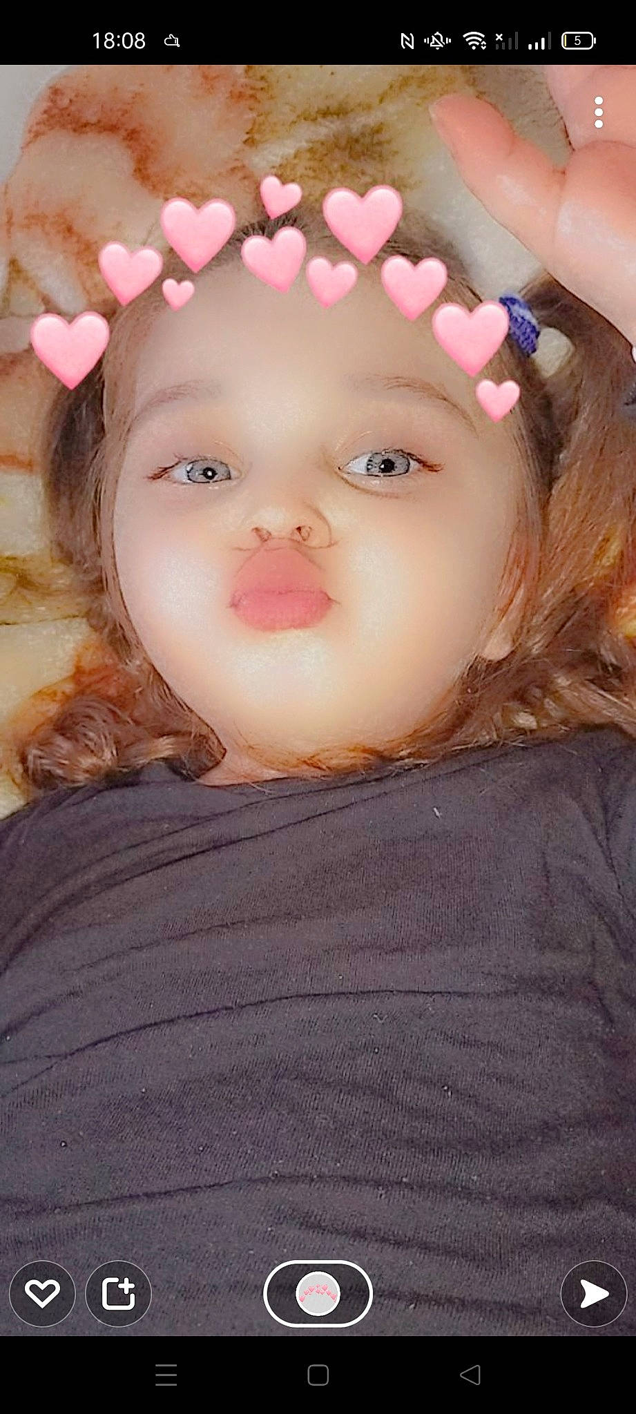 Soufia participe au concours pour gagner de l'argent avec cette photo : baby, cap, cheek, chin, ear, eye, eyebrow, eyelash, fashion_accessory, forehead, fun, headband, headpiece, headwear, iris, lip, magenta, nose, person, pink