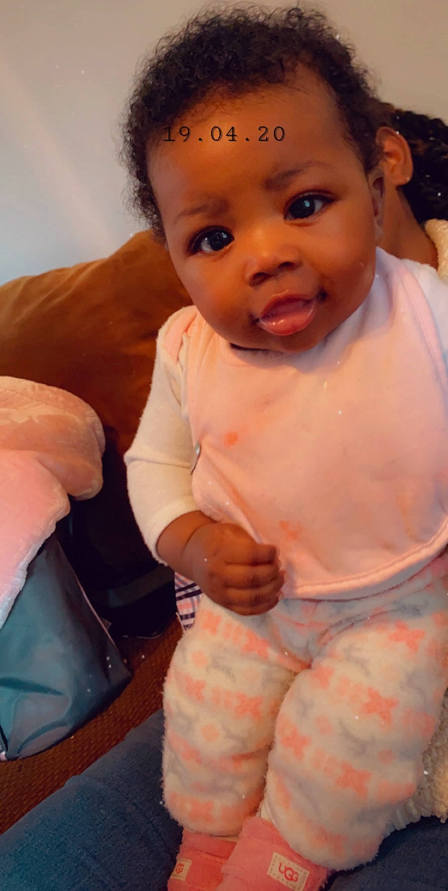 Amour is registered to the contest to win money with this photo: baby, cheek, child, face, finger, head, lip, nose, person, skin, smile, thumb, toddler