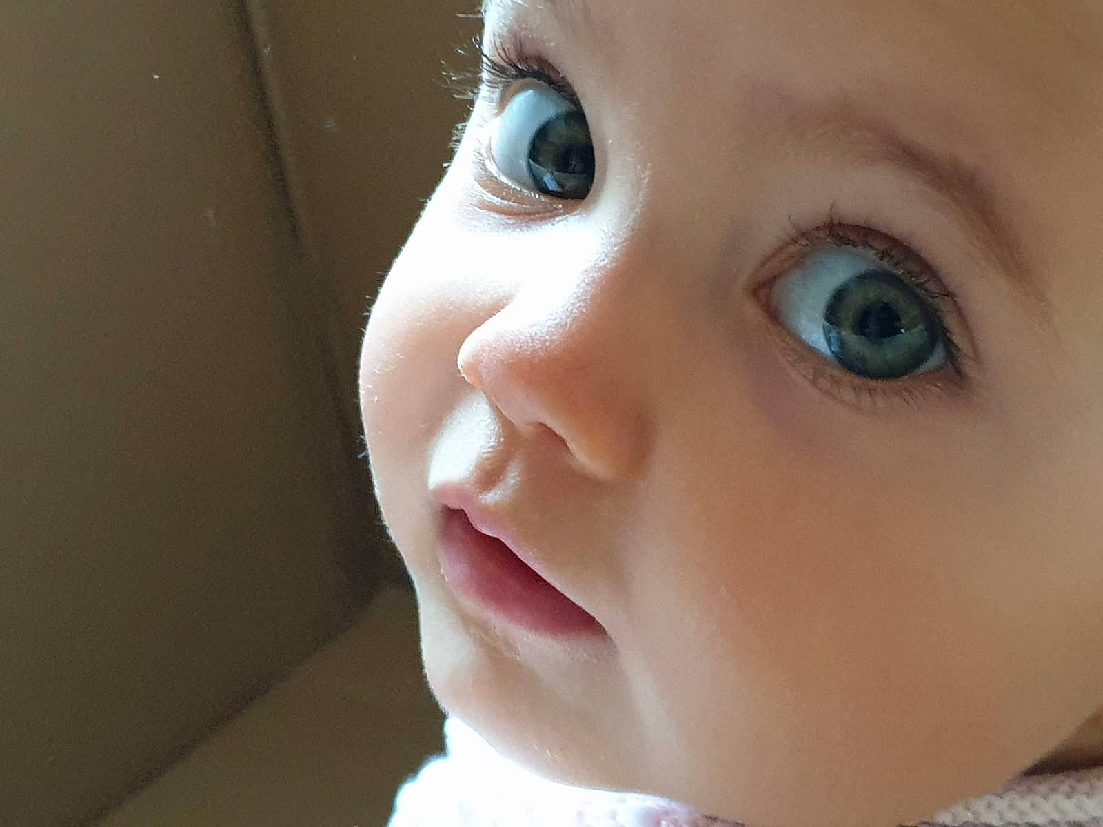 Kïhana participe au concours pour gagner de l'argent avec cette photo : baby, beauty, cheek, child, chin, close_up, eye, eyebrow, eyelash, face, facial_expression, forehead, head, iris, lip, mouth, nose, organ, person, skin