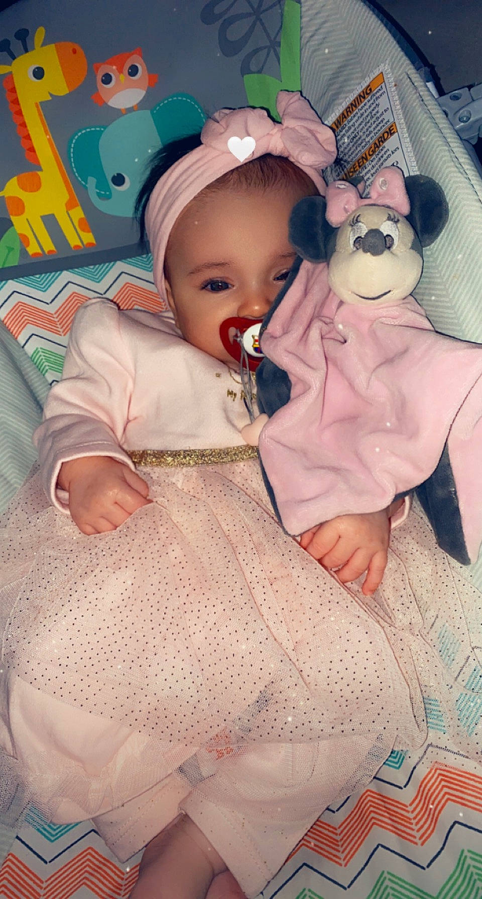 Ambre participe au concours pour gagner de l'argent avec cette photo : baby, baby_products, baby_toddler_clothing, baby_toys, cheek, child, doll, fur, head, linens, organ, pattern, peach, person, pink, plush, skin, stuffed_toy, textile, toddler