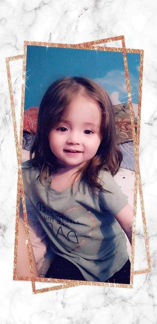 Malaya is registered to the contest to win money with this photo: cool, eye, face, facial_expression, flash_photography, fun, hair, hairstyle, happy, head, iris, joy, organ, people_in_nature, person, skin, smile, standing, textile, tree