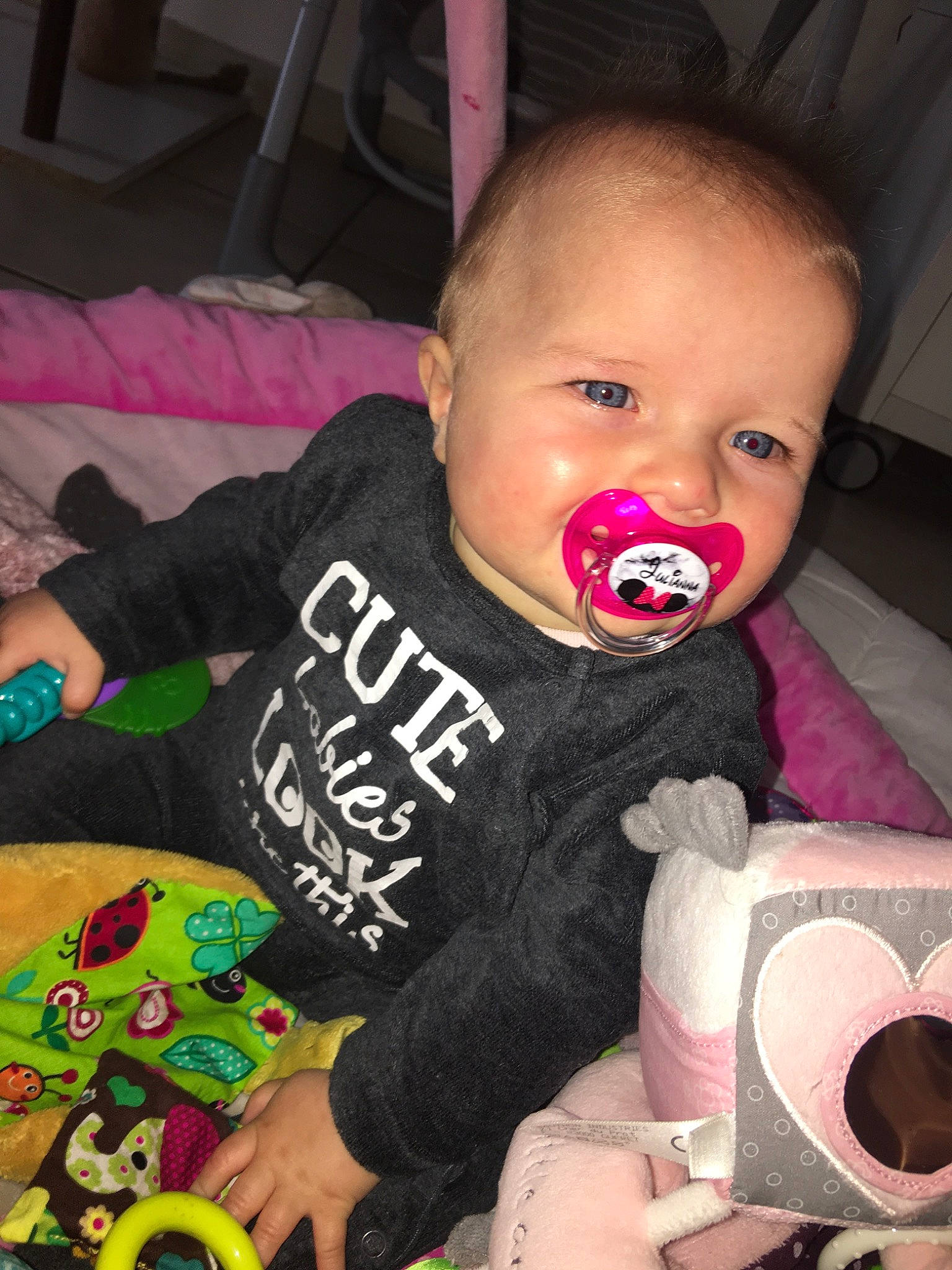 Julianna a rejoint le concours — aidez-le/la à gagner de superbes lots ! baby, baby_products, baby_toddler_clothing, baby_toys, cheek, child, cool, eye, face, head, lip, mouth, nose, person, pink, play, product, skin, smile, toddler