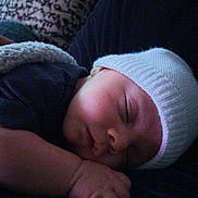 Clément participe au concours pour gagner de l'argent avec cette photo : baby, sleeping, hat, blanket, infant, cozy, rest, peaceful, closeup, face, skin, hand, knit, soft, warm, child, portrait, indoors, quiet, toddler