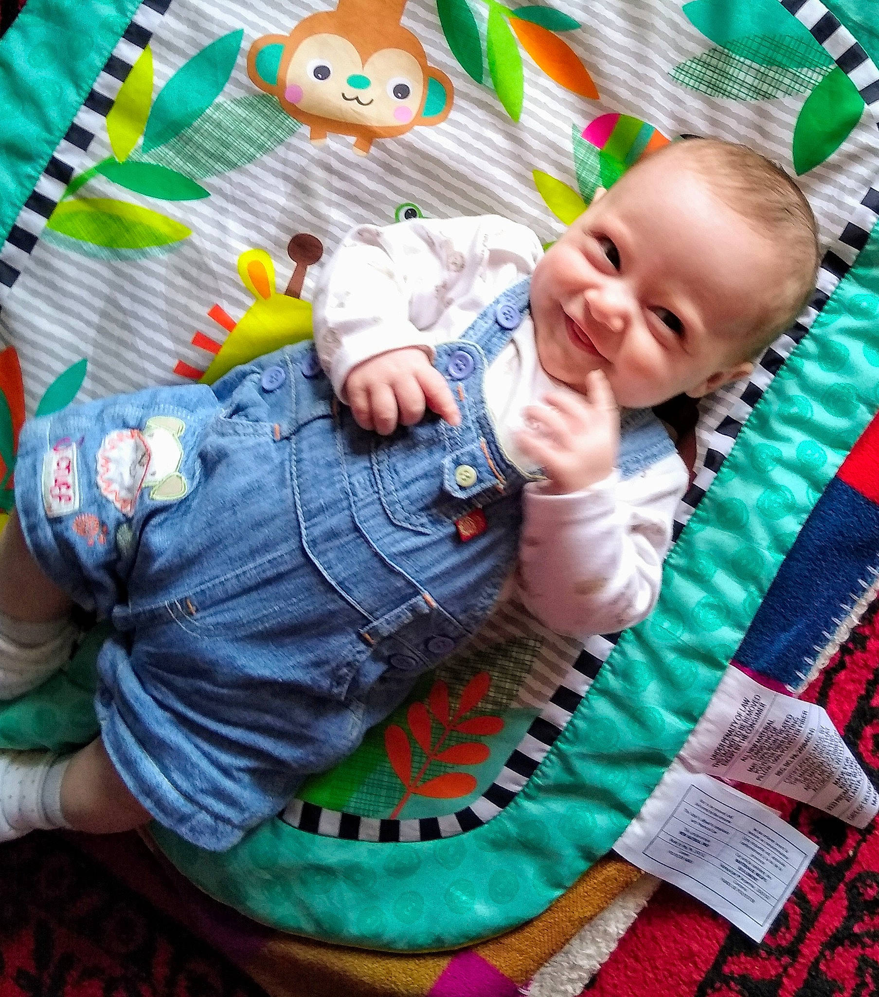 Arthur is registered to the contest to win money with this photo: baby, baby_products, baby_toddler_clothing, cheek, child, comfort, eye, face, green, happy, head, linens, organ, pattern, person, product, skin, sleeve, smile, textile