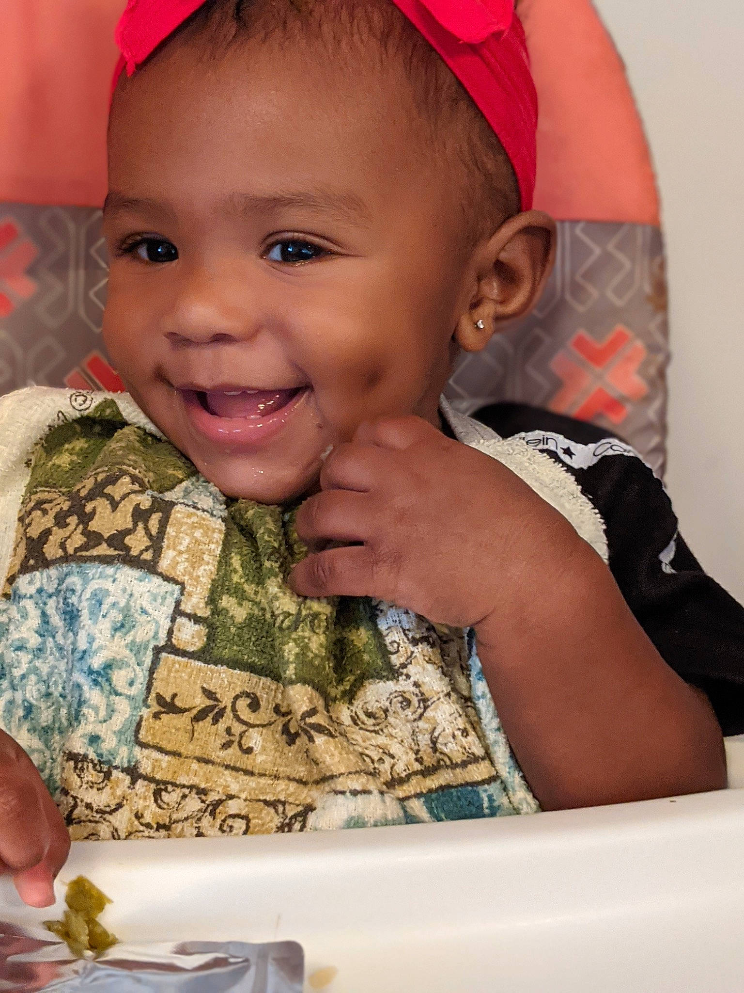 Zaira is registered to the contest to win money with this photo: cap, cheek, chin, eyebrow, facial_expression, finger, forehead, hairstyle, happy, human, iris, joy, kitchen_utensil, lip, mouth, nose, organ, person, skin, sleeve