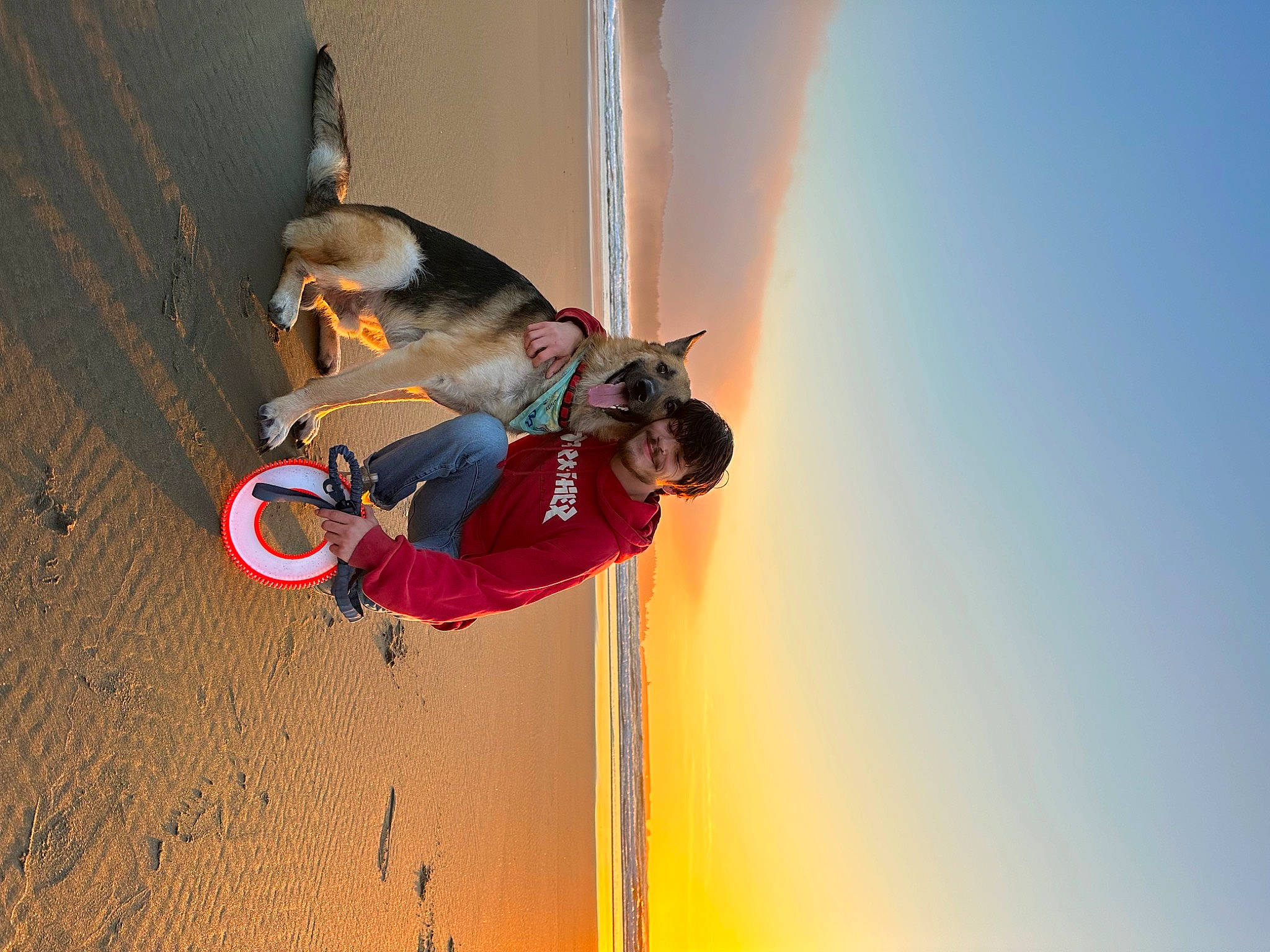 Sasuke is registered to the contest to win money with this photo: adventure, air_sports, dog, extreme_sport, fun, happy, heat, landscape, leisure, parachute, parachuting, paragliding, recreation, rope, shadow, sky, sports, travel, window, windsports