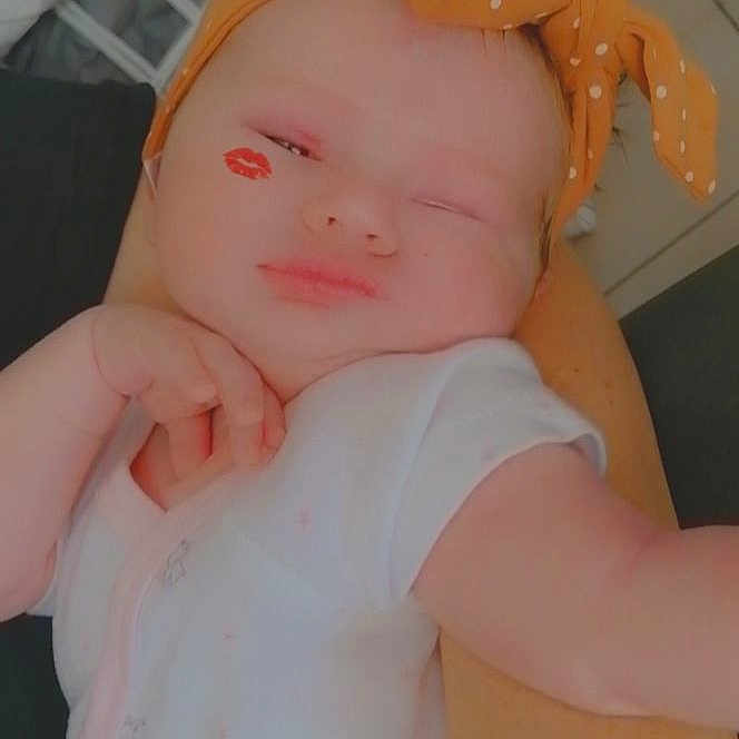 Sienna a rejoint le concours — aidez-le/la à gagner de superbes lots ! baby, cheek, child, doll, head, pink, skin, toddler, toy