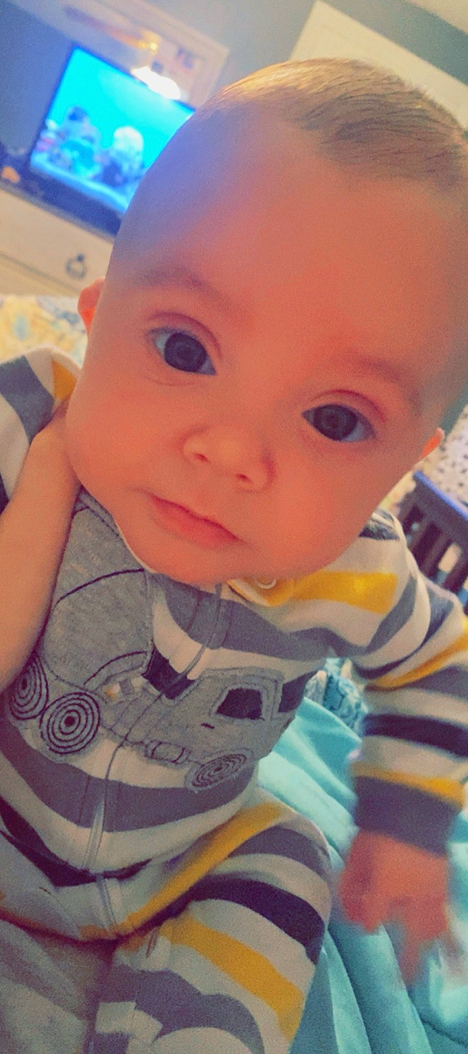 Cooper is registered to the contest to win money with this photo: baby, baby_toddler_clothing, cheek, chin, clothing, ear, eyebrow, facial_expression, finger, forehead, happy, human_body, iris, lip, mouth, neck, nose, person, skin, sleeve