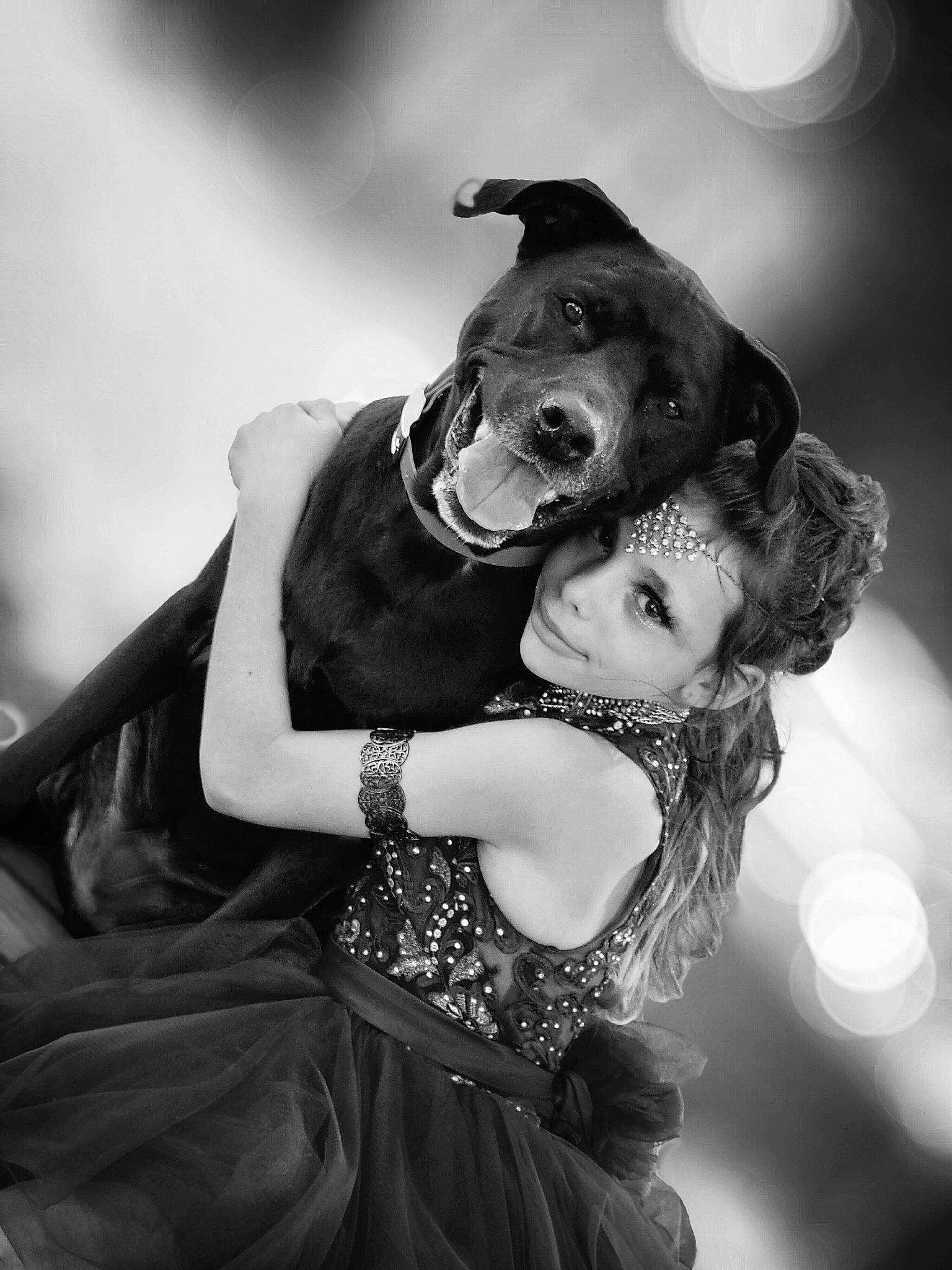 Gunner is registered to the contest to win money with this photo: black_and_white, bridal_clothing, dress, entertainment, event, fashion_accessory, fashion_design, flash_photography, formal_wear, fun, gesture, gown, happy, jewellery, monochrome, monochrome_photography, smile, stock_photography, style, suit