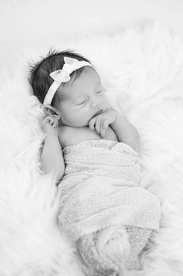 Nathalia is registered to the contest to win money with this photo: baby, beauty, black_and_white, child, eye, fur, monochrome, monochrome_photography, nose, person, photo_shoot, photograph, photography, portrait, portrait_photography, skin, sleep, smile, style, toddler