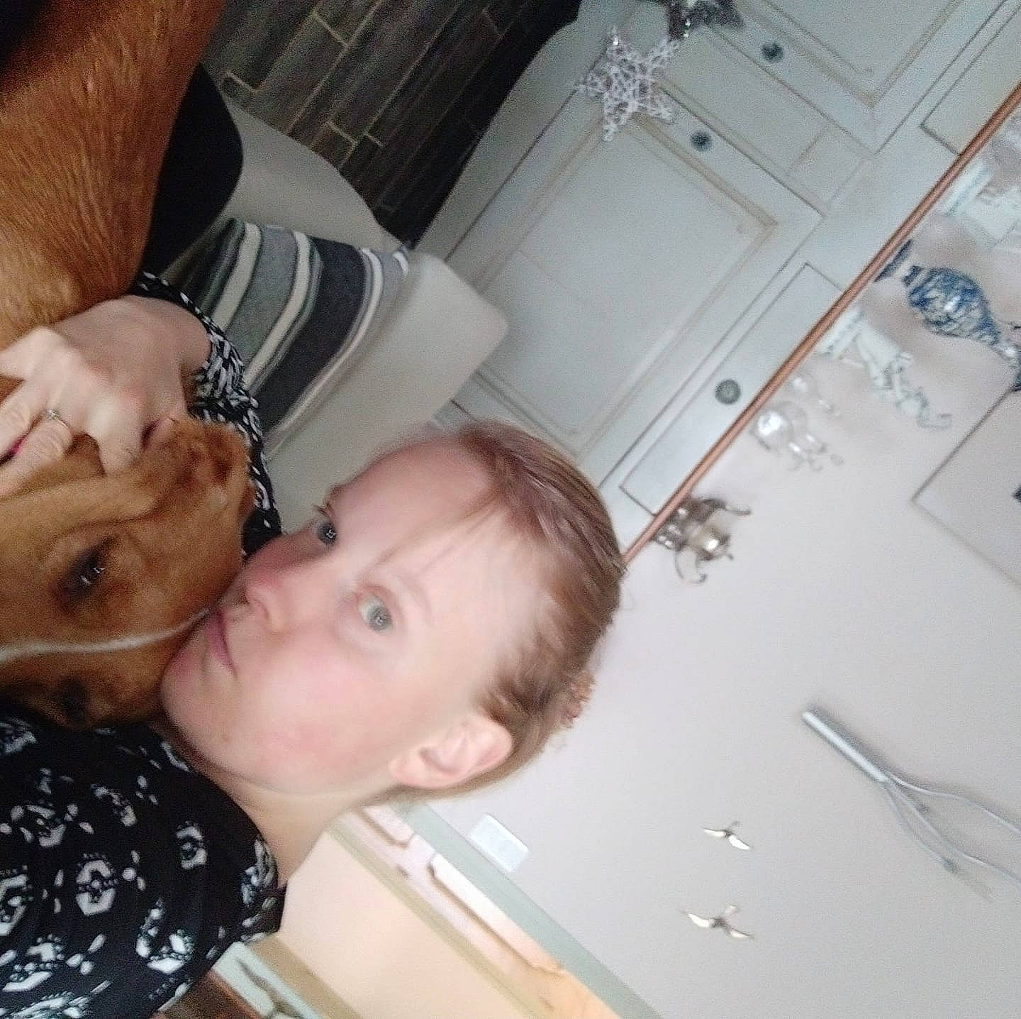 Diams a rejoint le concours — aidez-le/la à gagner de superbes lots ! baby, bathing, child, person, selfie, toddler