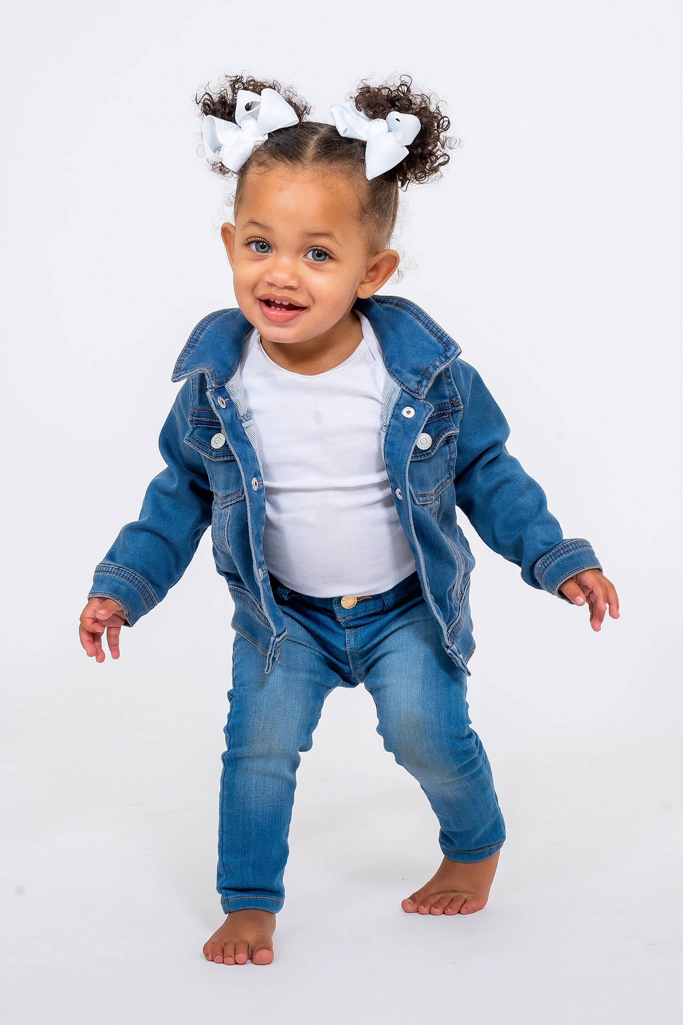 Amarianna is registered to the contest to win money with this photo: baby, blue, child, child_model, denim, fun, happy, jacket, jeans, joy, outerwear, person, photo_shoot, photography, play, sleeve, standing, textile, toddler, trousers