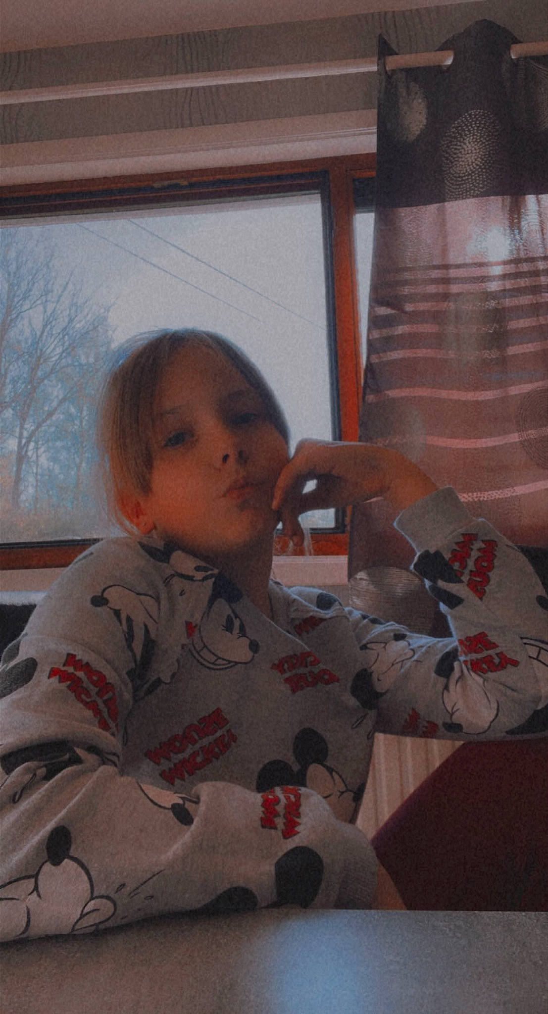 Louna participe au concours pour gagner de l'argent avec cette photo : baby, carmine, chair, cheek, child, chin, comfort, finger, flooring, fun, happy, linens, mouth, nose, person, sitting, skin, sleeve, thumb, toddler