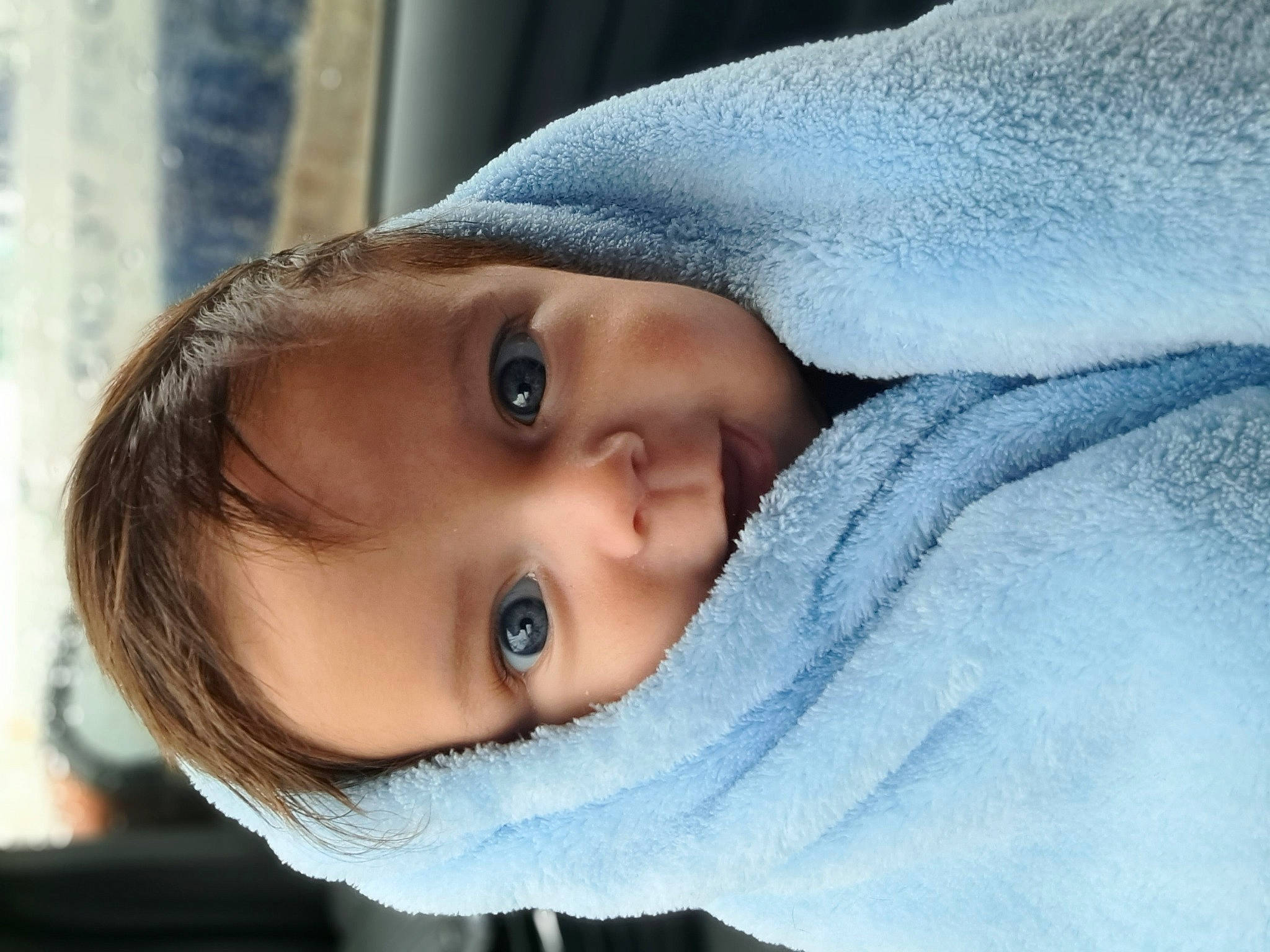 Cohen is registered to the contest to win money with this photo: cheek, chin, comfort, electric_blue, eye, eyebrow, eyelash, face, flash_photography, grey, hair, head, iris, lip, mouth, nose, person, skin, toddler, tree