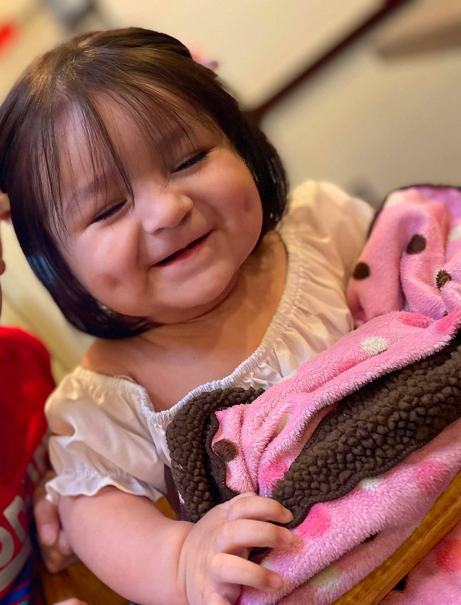 Yaretzi Mtz is registered to the contest to win money with this photo: baby_toddler_clothing, bangs, beauty, cheek, child, eyelash, fashion_accessory, fur, happy, hime_cut, joy, magenta, pattern, person, pink, skin, sleeve, smile, thumb, toddler