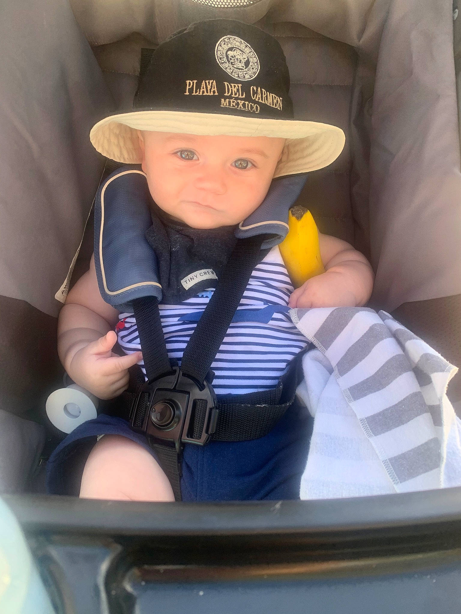 Ayden participe au concours pour gagner de l'argent avec cette photo : baby, baby_carriage, baby_in_car_seat, baby_products, baseball_cap, cap, car_seat, child, comfort, electric_blue, fashion_accessory, hand, hat, headgear, headwear, person, personal_protective_equipment, product, seat_belt, steering_wheel
