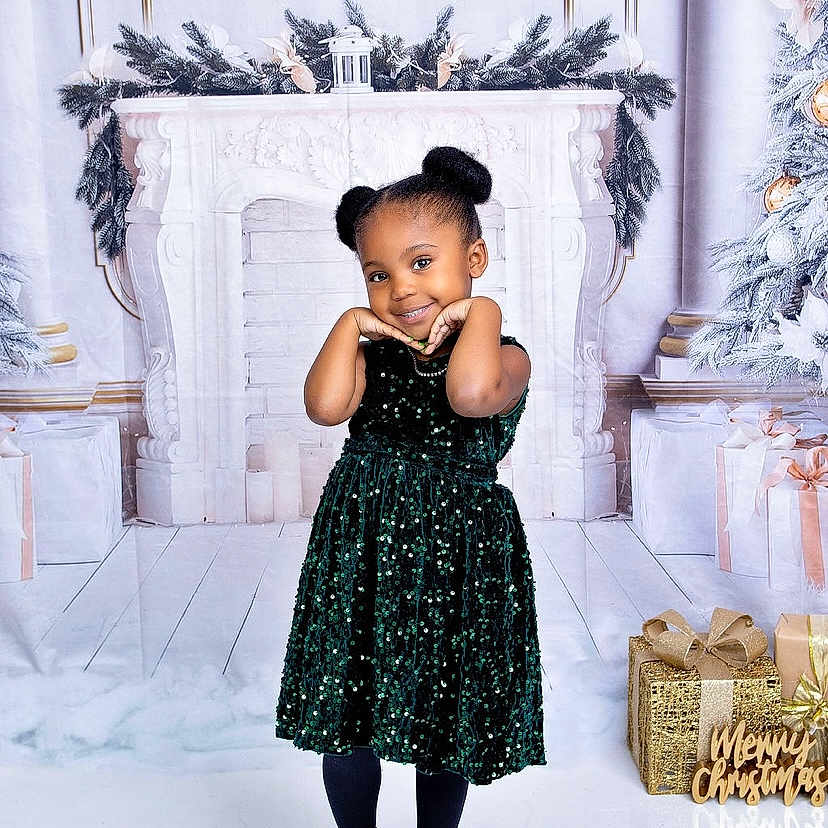 Malani is registered to the contest to win money with this photo: accessories, animal, bag, bird, child, clothing, dress, face, female, footwear, formalwear, girl, handbag, head, indoors, person, photography, portrait, shoe, standing