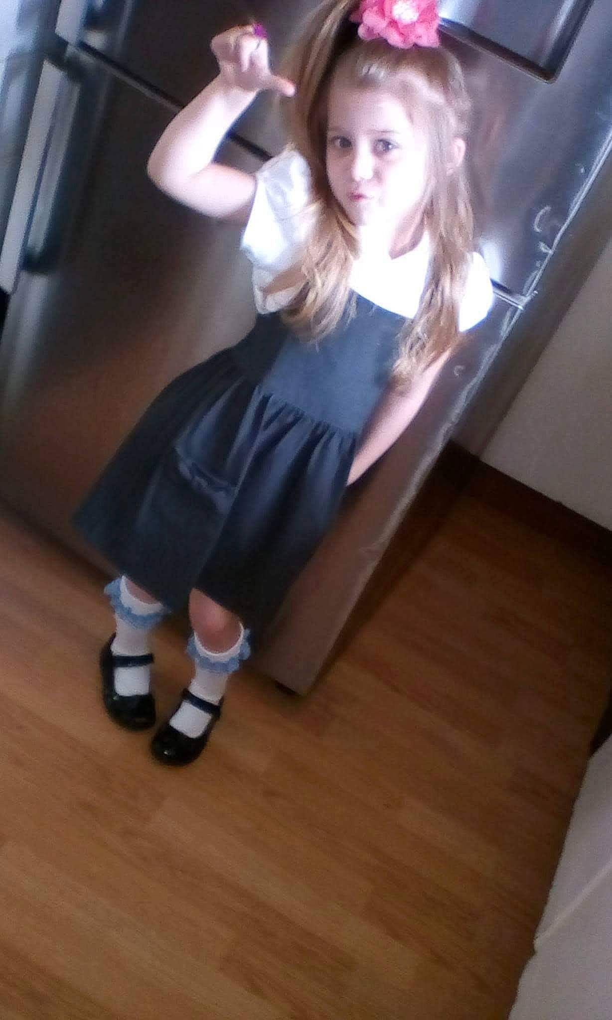 Alexis is registered to the contest to win money with this photo: blond, clothing, costume, fun, girl, hair, human_hair_color, joint, leg, long_hair, person, product, shoe, shoulder, snapshot